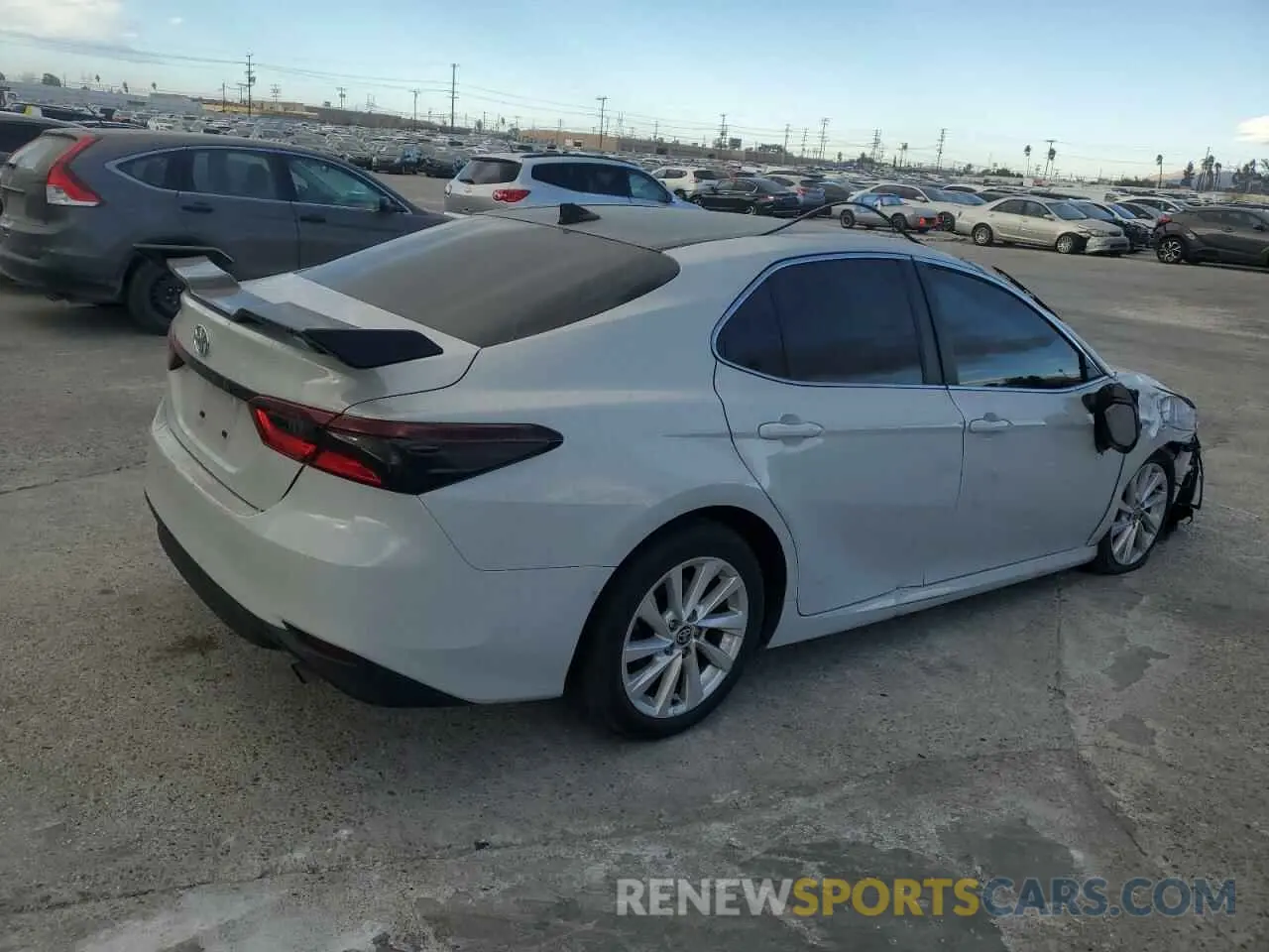 3 Photograph of a damaged car 4T1C11AK4NU067759 TOYOTA CAMRY 2022