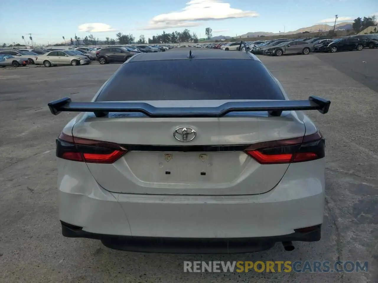 6 Photograph of a damaged car 4T1C11AK4NU067759 TOYOTA CAMRY 2022
