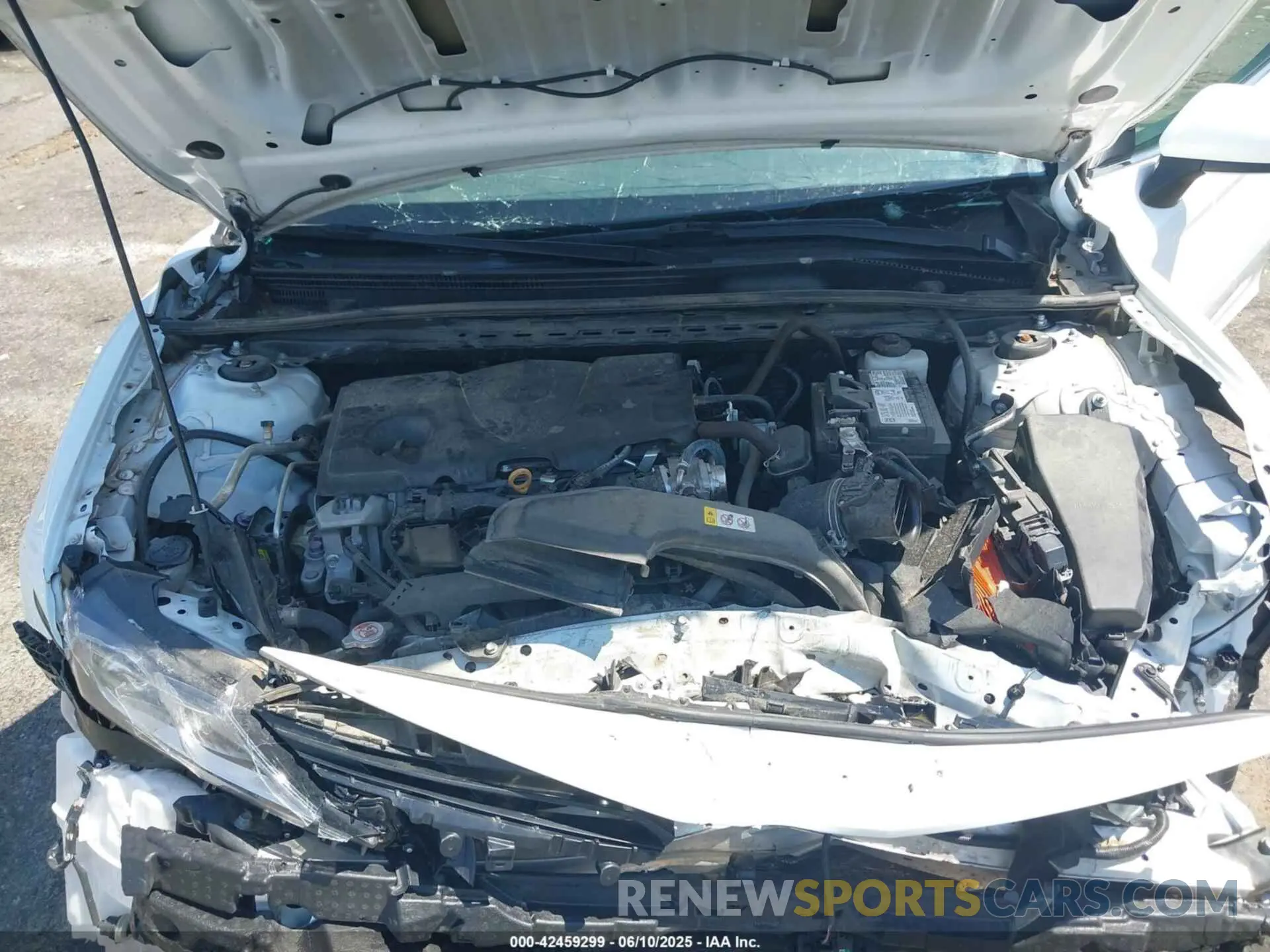 10 Photograph of a damaged car 4T1C11AK4NU633161 TOYOTA CAMRY 2022