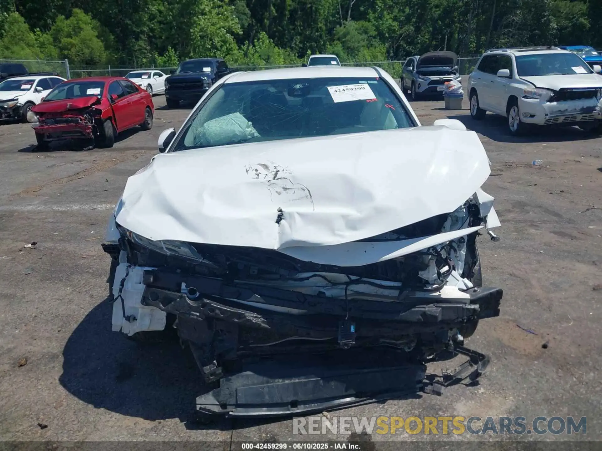 13 Photograph of a damaged car 4T1C11AK4NU633161 TOYOTA CAMRY 2022
