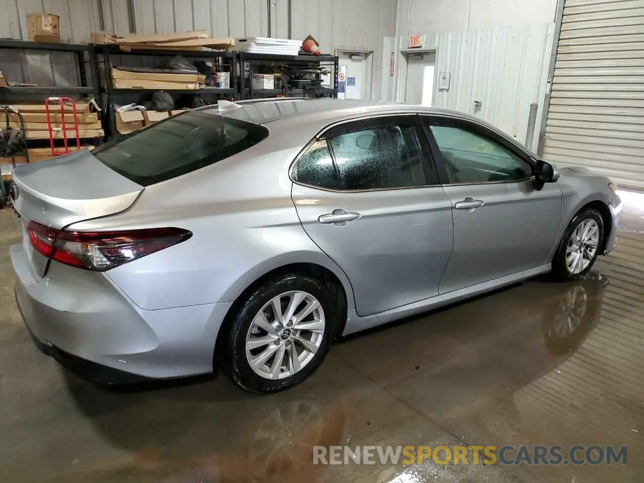 3 Photograph of a damaged car 4T1C11AK4NU655449 TOYOTA CAMRY 2022