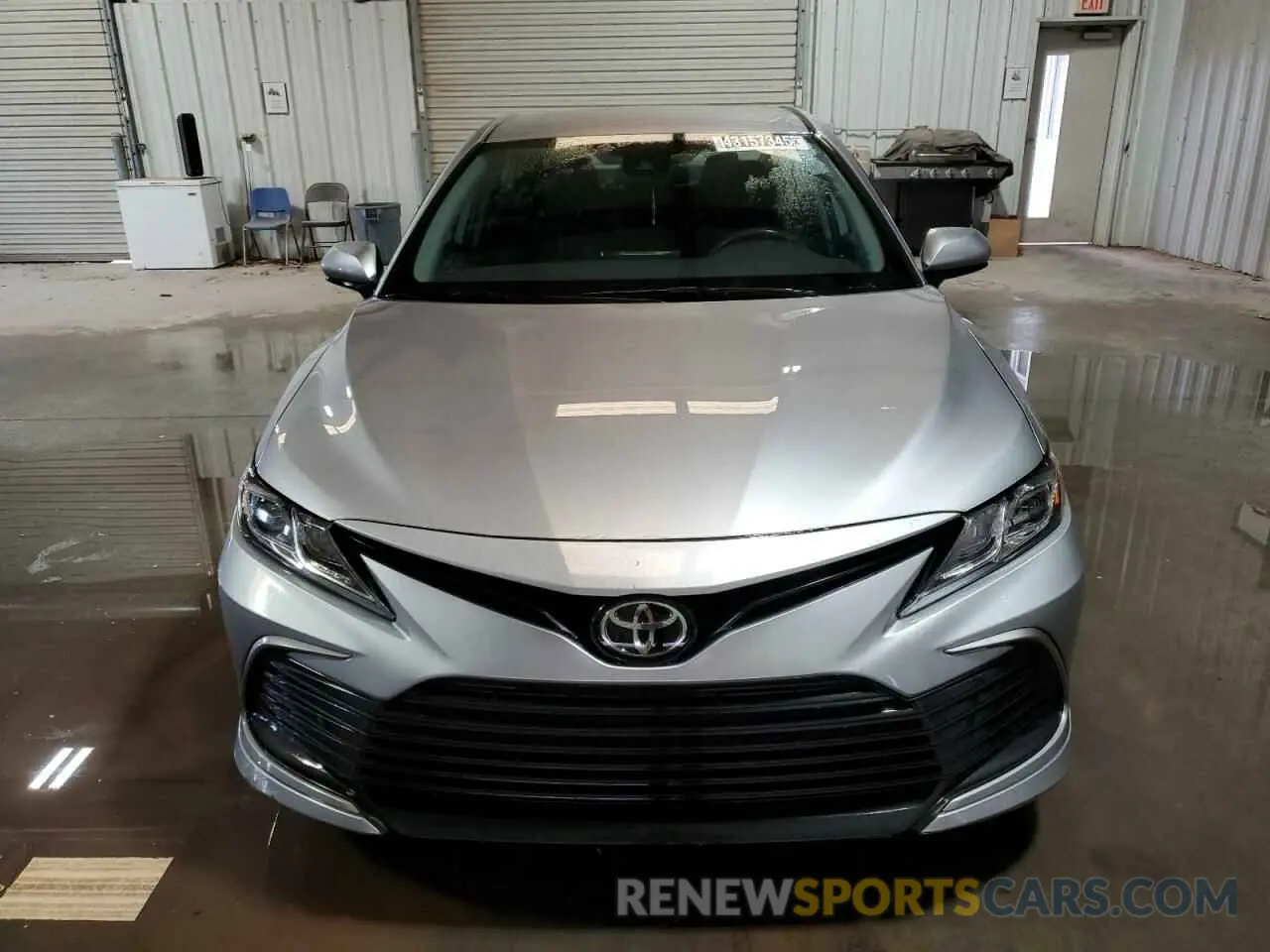 5 Photograph of a damaged car 4T1C11AK4NU655449 TOYOTA CAMRY 2022
