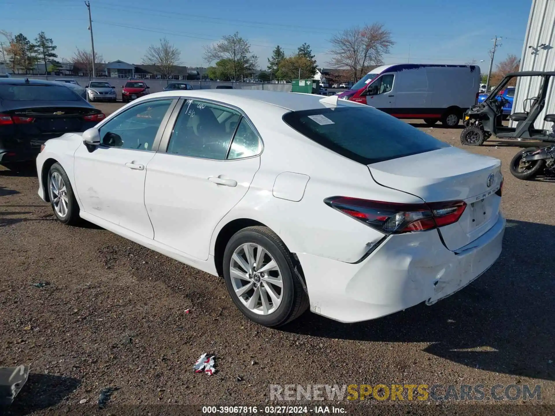 3 Photograph of a damaged car 4T1C11AK4NU659100 TOYOTA CAMRY 2022