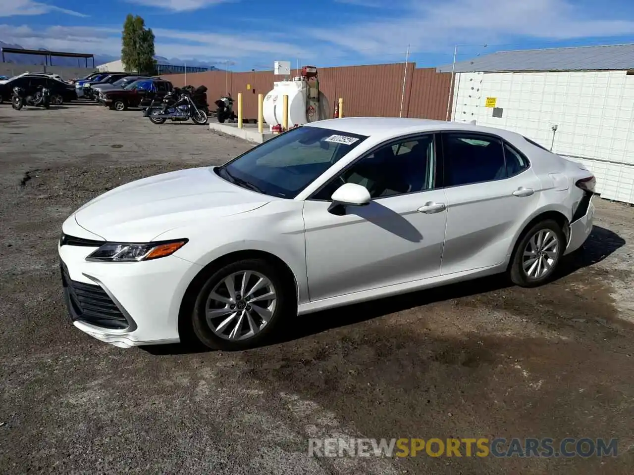 1 Photograph of a damaged car 4T1C11AK4NU663812 TOYOTA CAMRY 2022