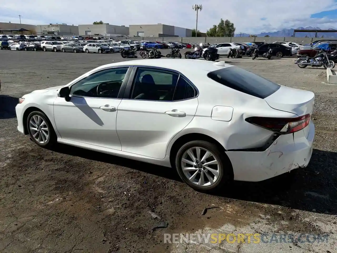 2 Photograph of a damaged car 4T1C11AK4NU663812 TOYOTA CAMRY 2022