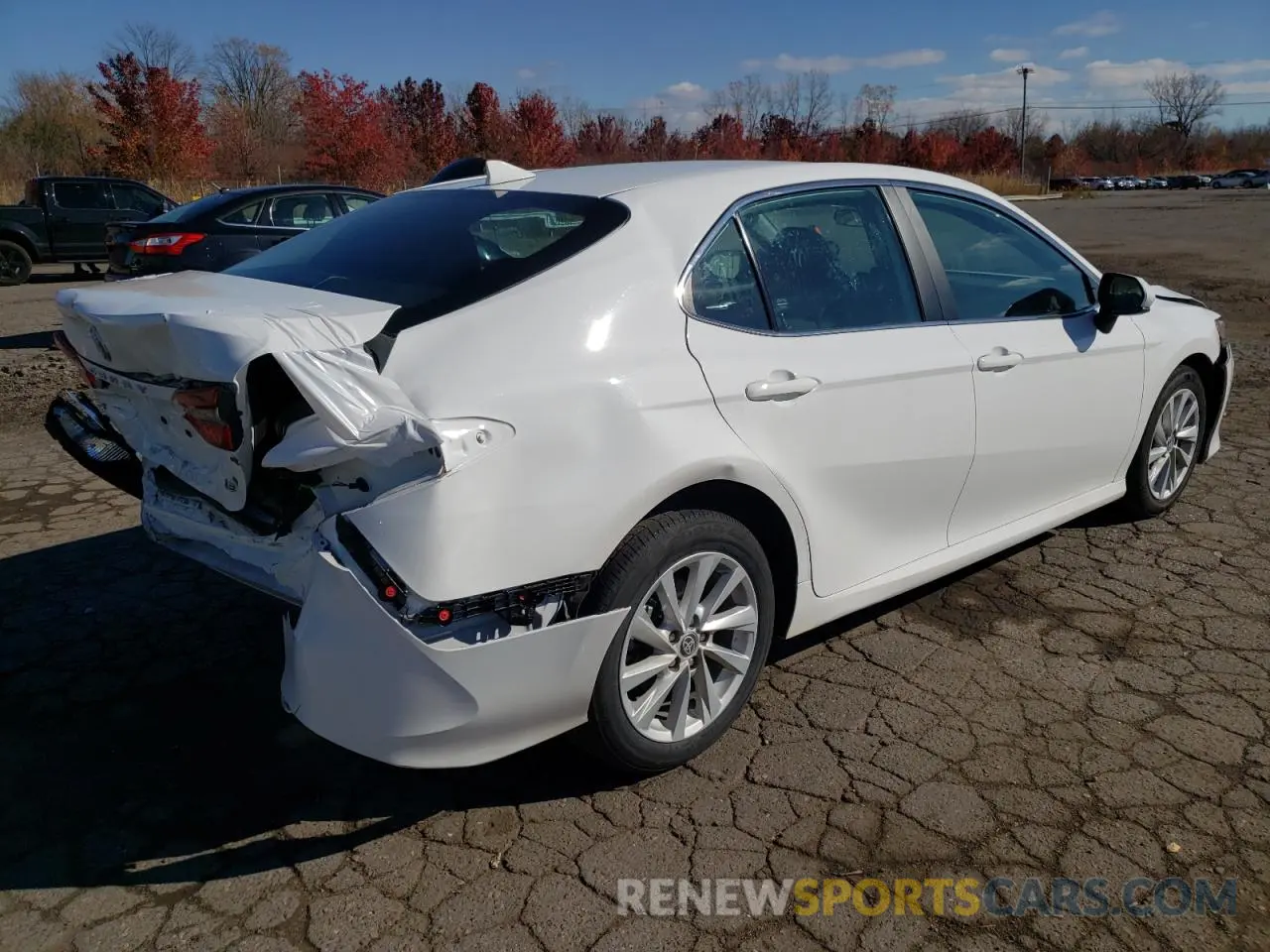 3 Photograph of a damaged car 4T1C11AK4NU667231 TOYOTA CAMRY 2022