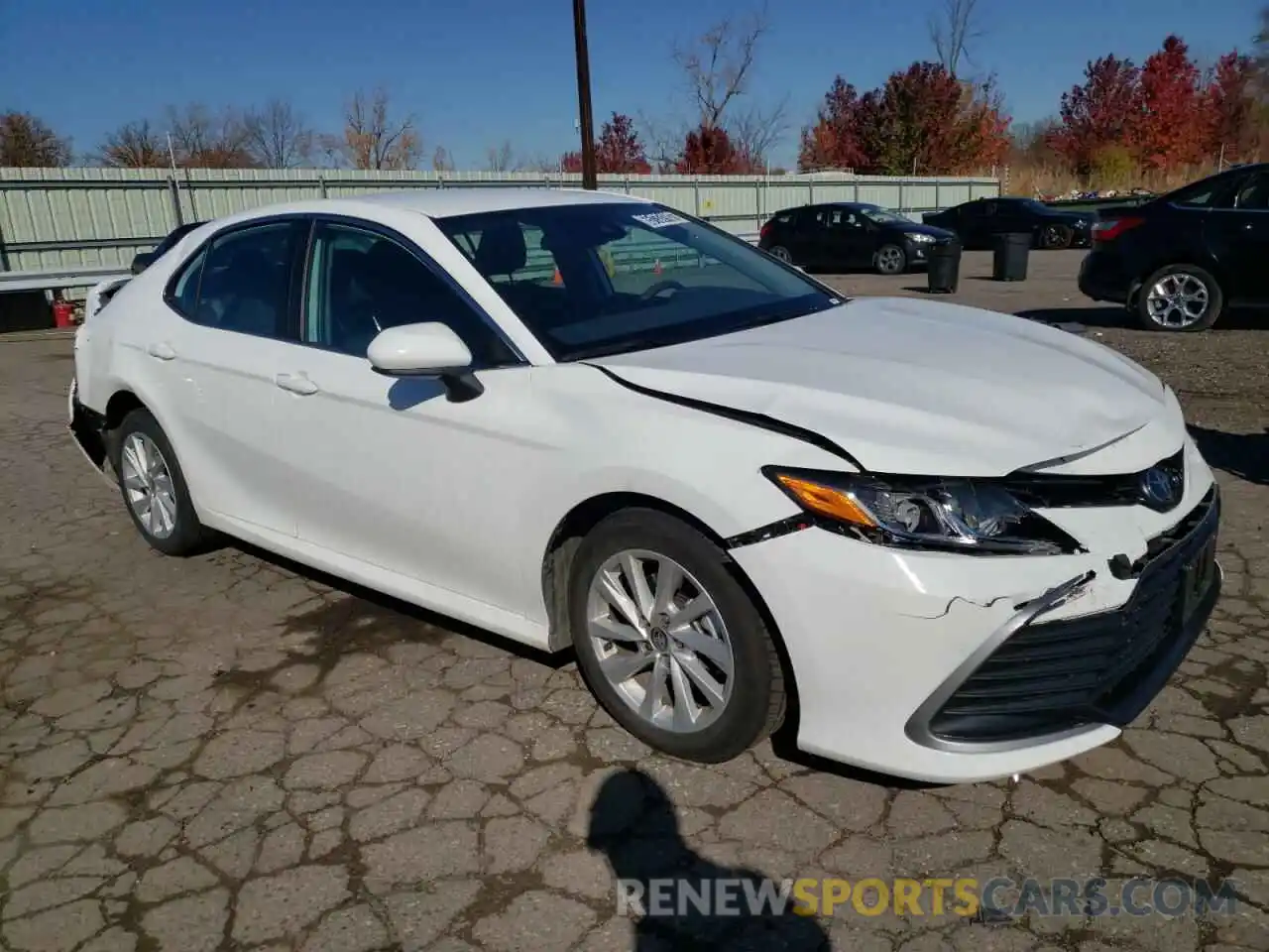 4 Photograph of a damaged car 4T1C11AK4NU667231 TOYOTA CAMRY 2022