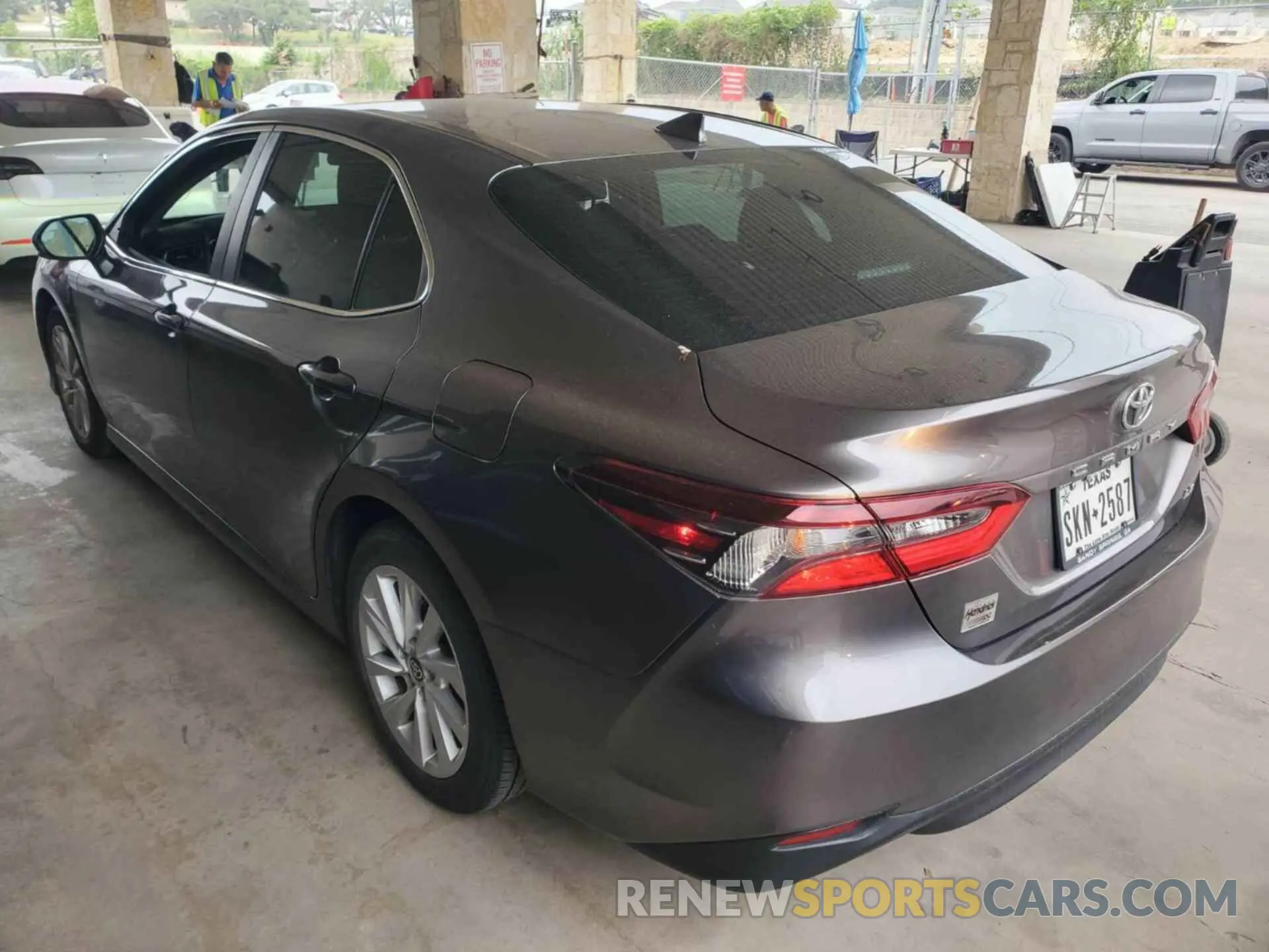 10 Photograph of a damaged car 4T1C11AK4NU678973 TOYOTA CAMRY 2022