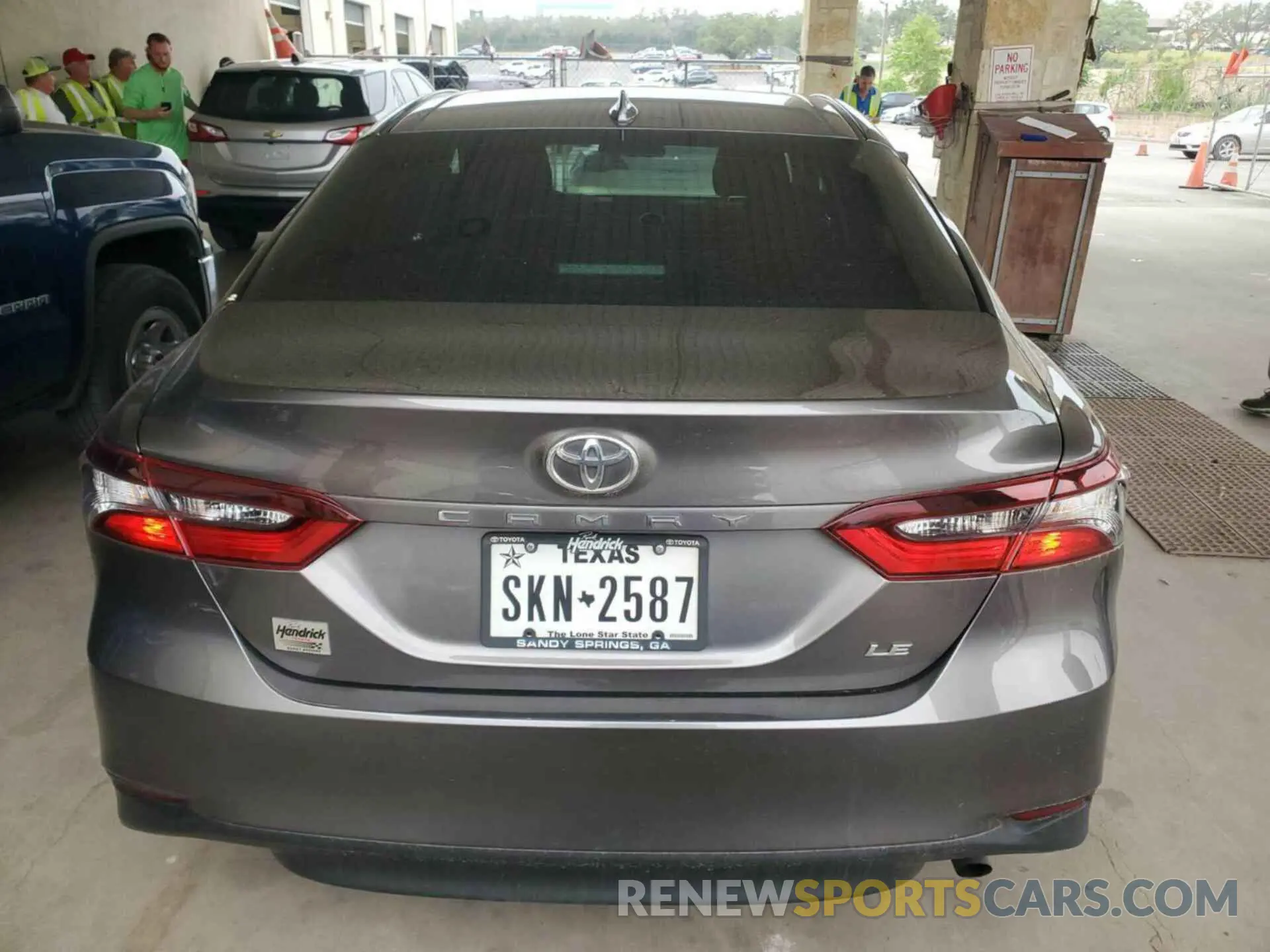 7 Photograph of a damaged car 4T1C11AK4NU678973 TOYOTA CAMRY 2022