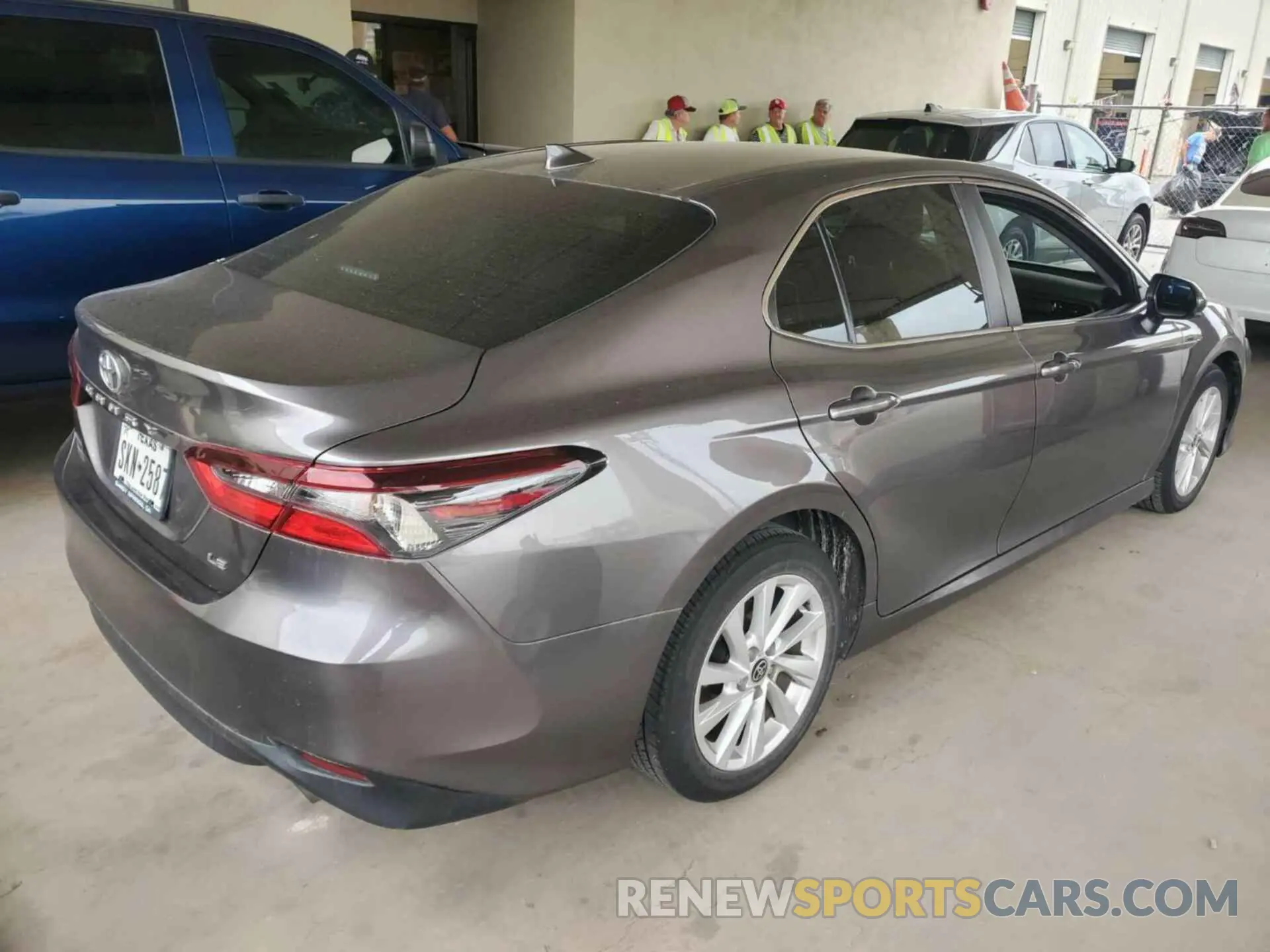 8 Photograph of a damaged car 4T1C11AK4NU678973 TOYOTA CAMRY 2022