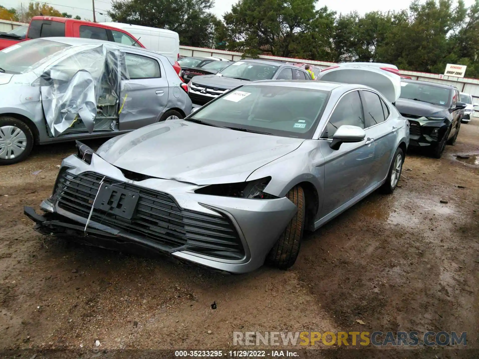 2 Photograph of a damaged car 4T1C11AK4NU679752 TOYOTA CAMRY 2022