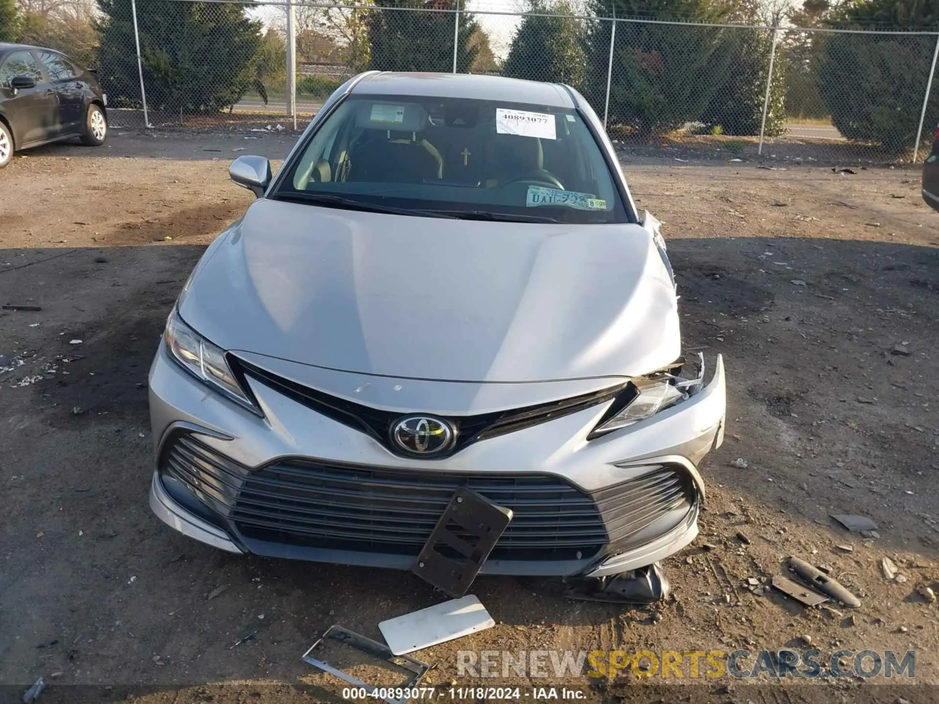11 Photograph of a damaged car 4T1C11AK4NU685986 TOYOTA CAMRY 2022