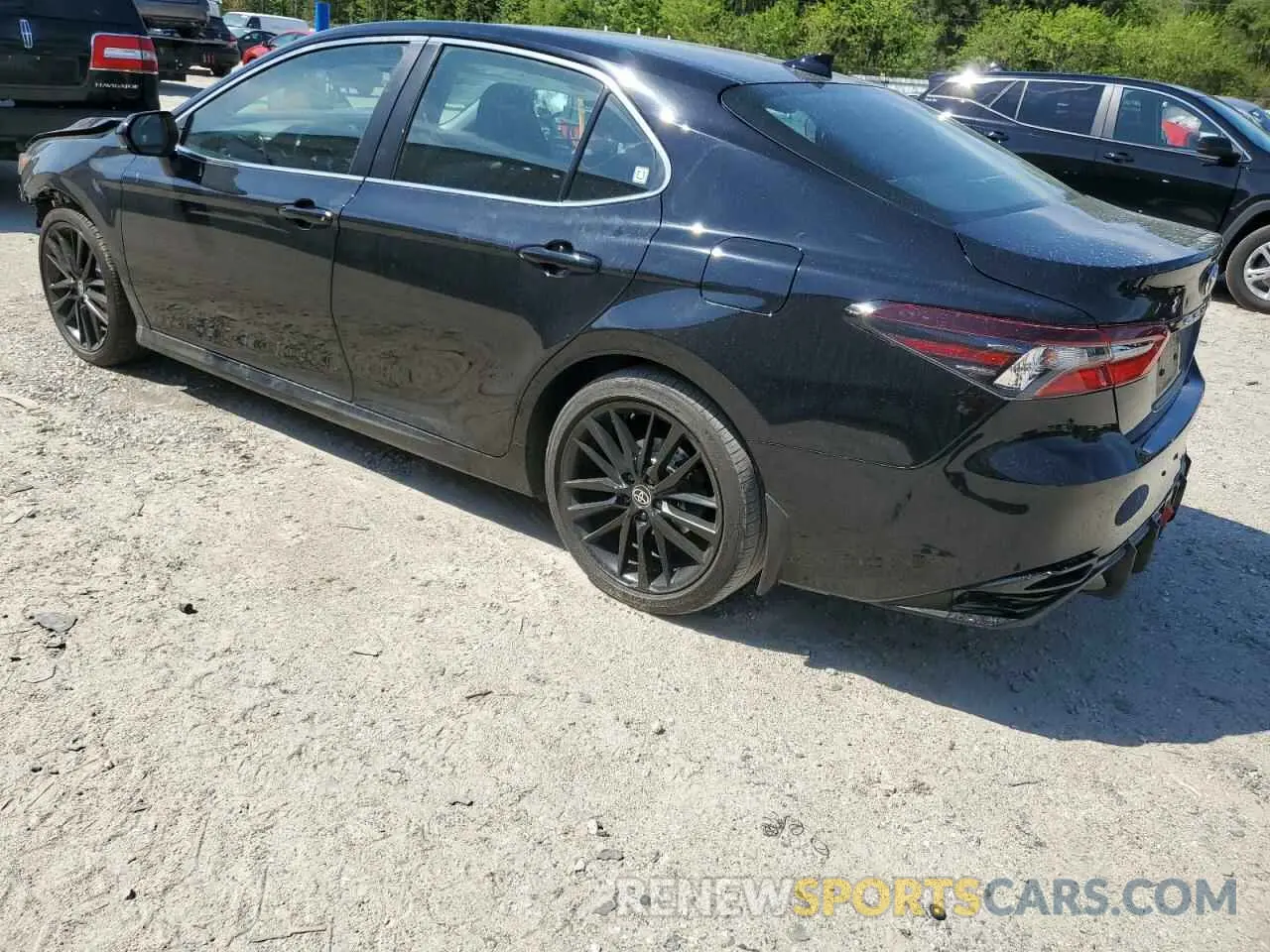 2 Photograph of a damaged car 4T1C11AK4NU702205 TOYOTA CAMRY 2022