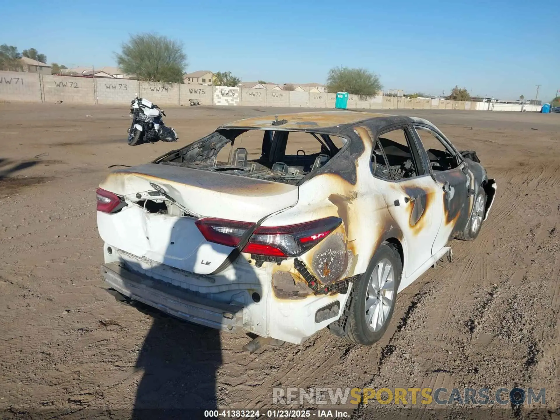 4 Photograph of a damaged car 4T1C11AK4NU713334 TOYOTA CAMRY 2022