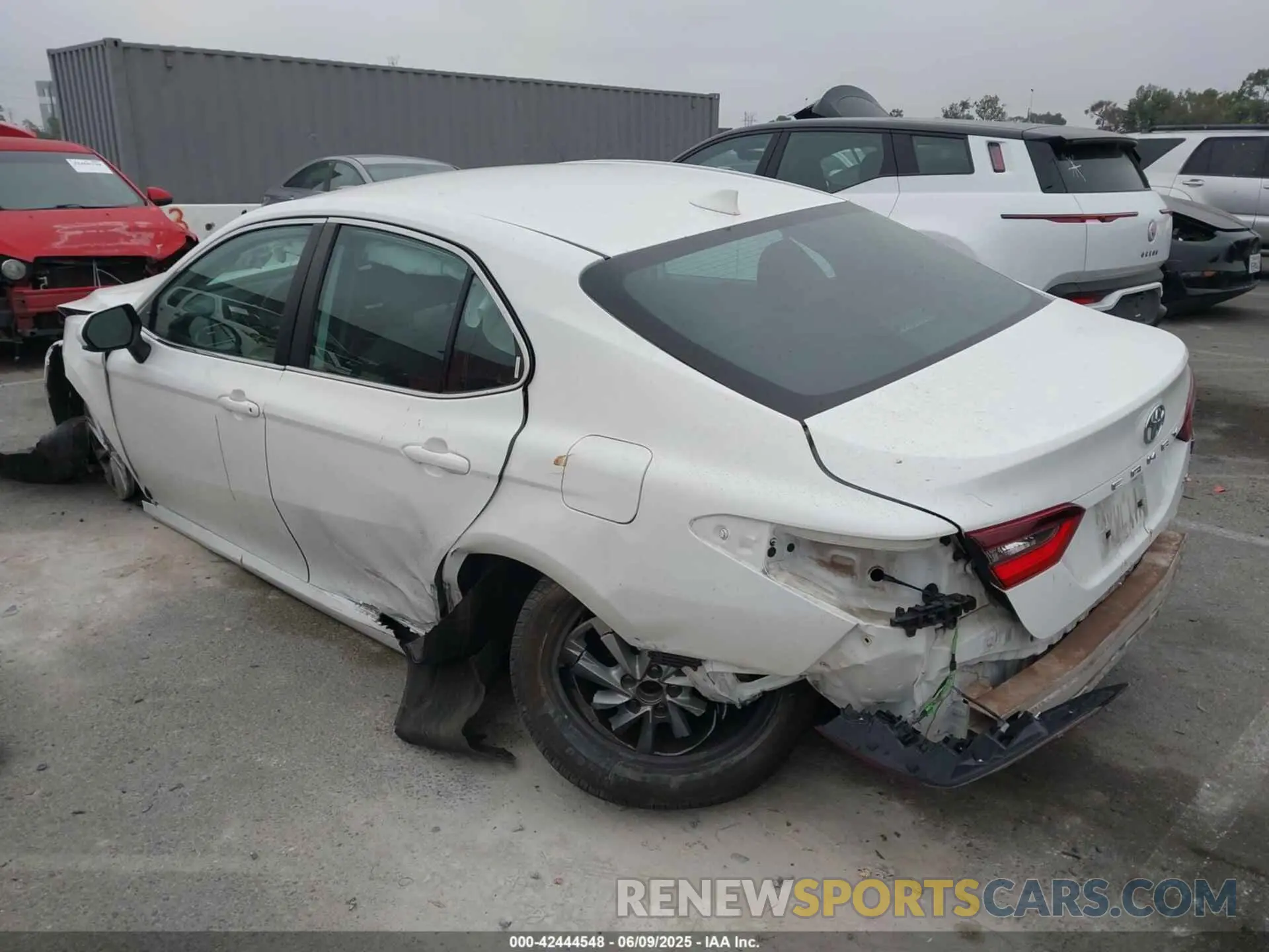 3 Photograph of a damaged car 4T1C11AK5NU003049 TOYOTA CAMRY 2022