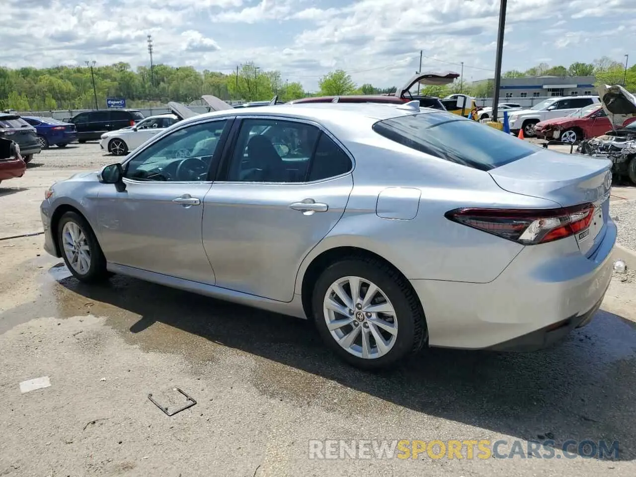 2 Photograph of a damaged car 4T1C11AK5NU004881 TOYOTA CAMRY 2022