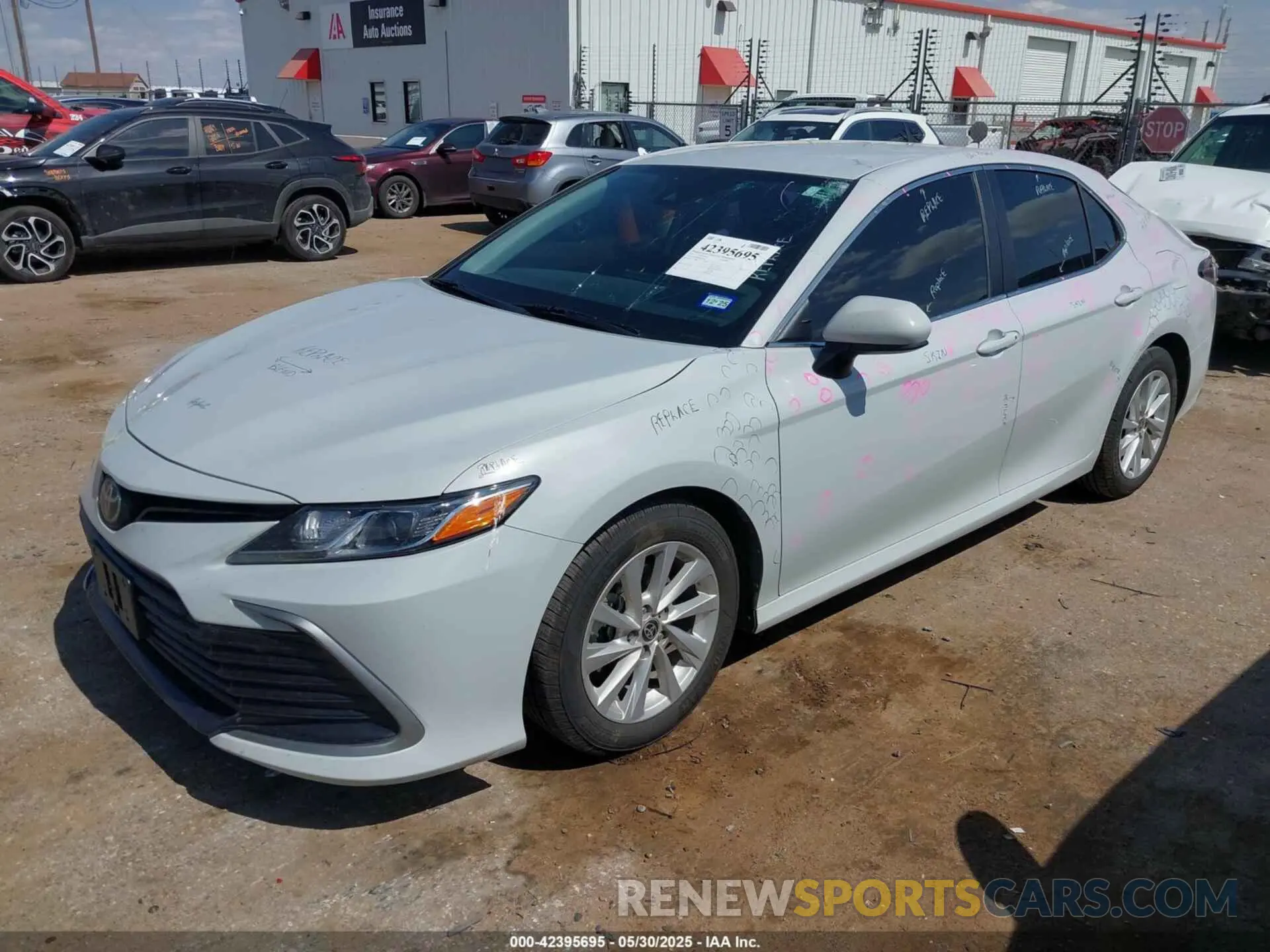 2 Photograph of a damaged car 4T1C11AK5NU013032 TOYOTA CAMRY 2022