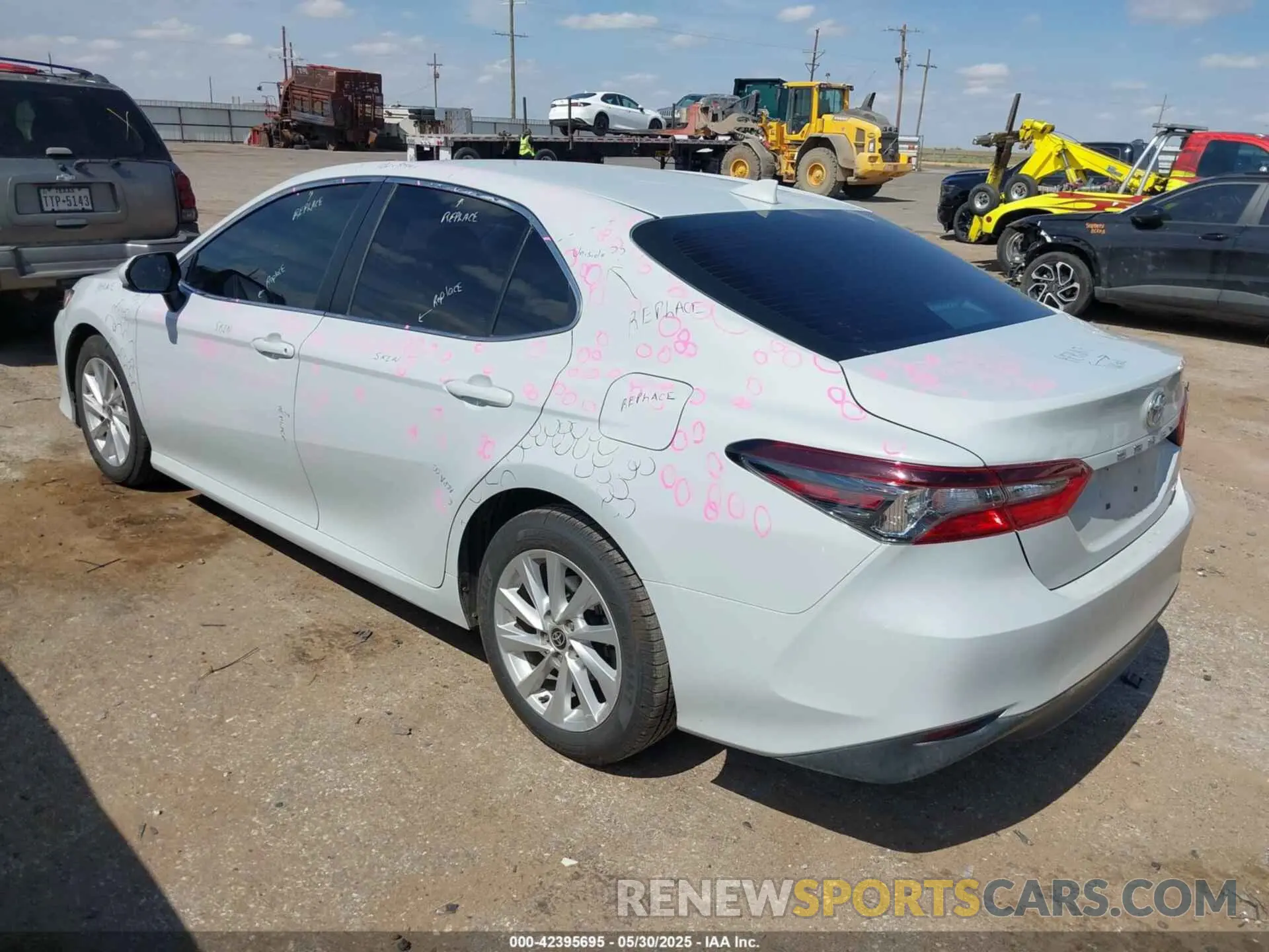3 Photograph of a damaged car 4T1C11AK5NU013032 TOYOTA CAMRY 2022