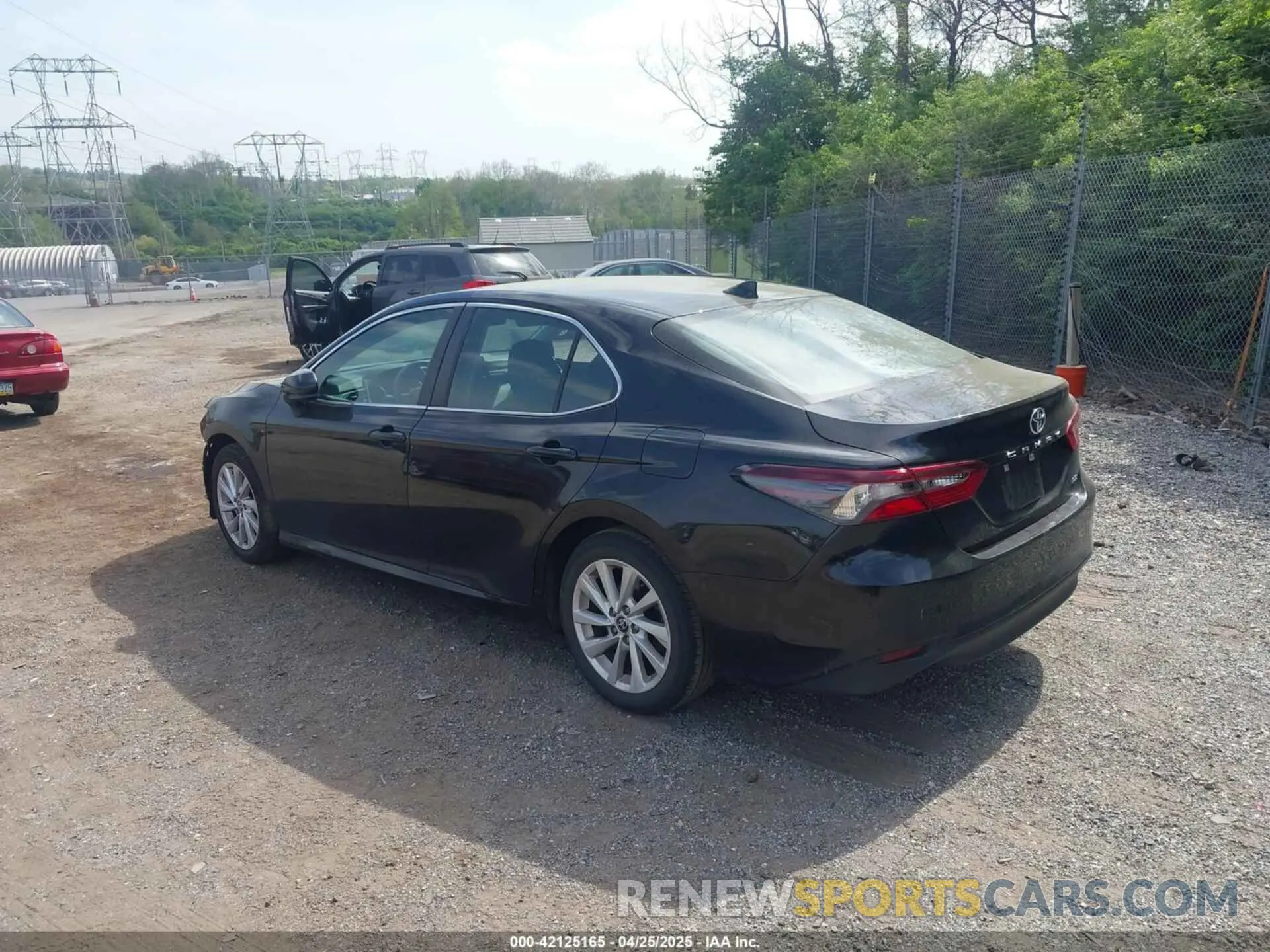 3 Photograph of a damaged car 4T1C11AK5NU016979 TOYOTA CAMRY 2022