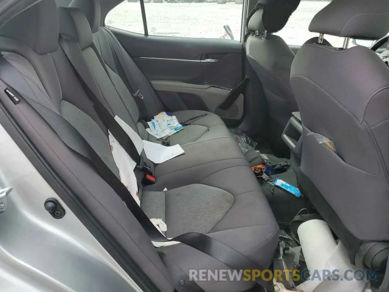 11 Photograph of a damaged car 4T1C11AK5NU037797 TOYOTA CAMRY 2022