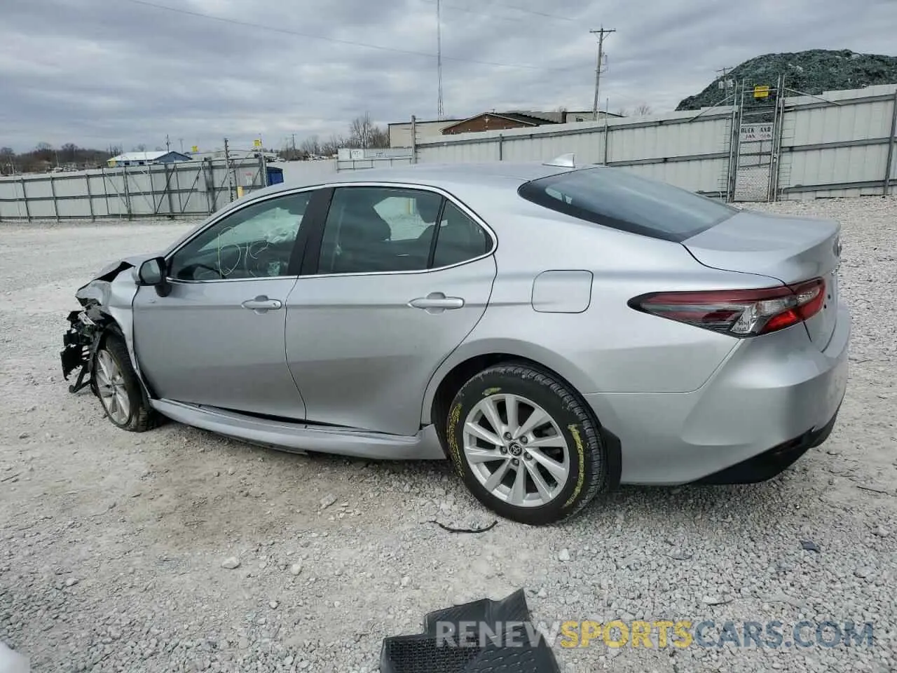 2 Photograph of a damaged car 4T1C11AK5NU037797 TOYOTA CAMRY 2022