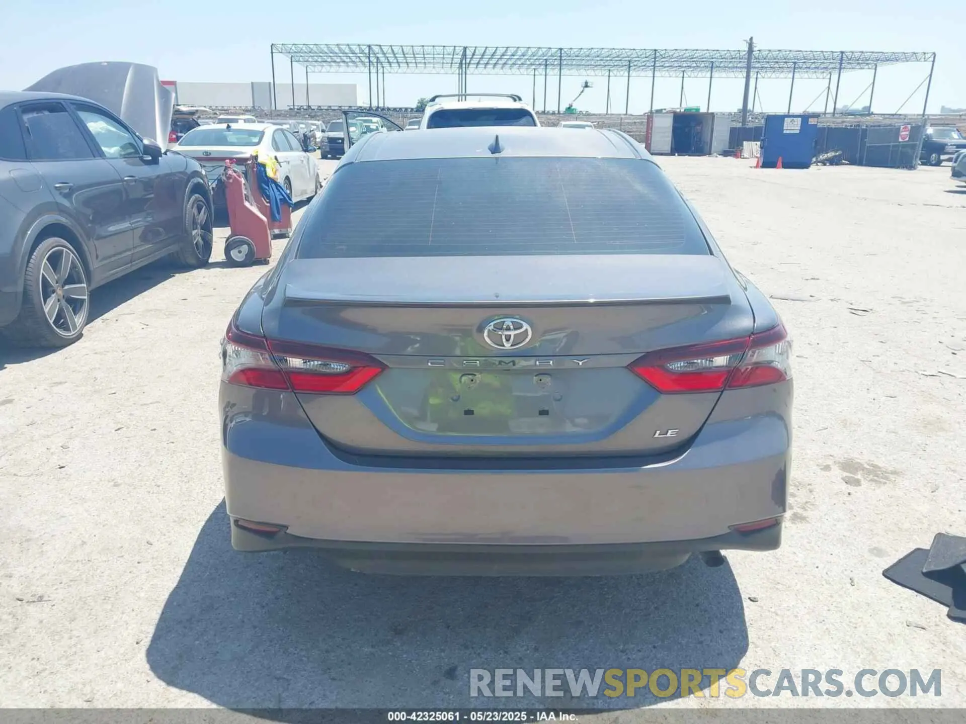 16 Photograph of a damaged car 4T1C11AK5NU055863 TOYOTA CAMRY 2022