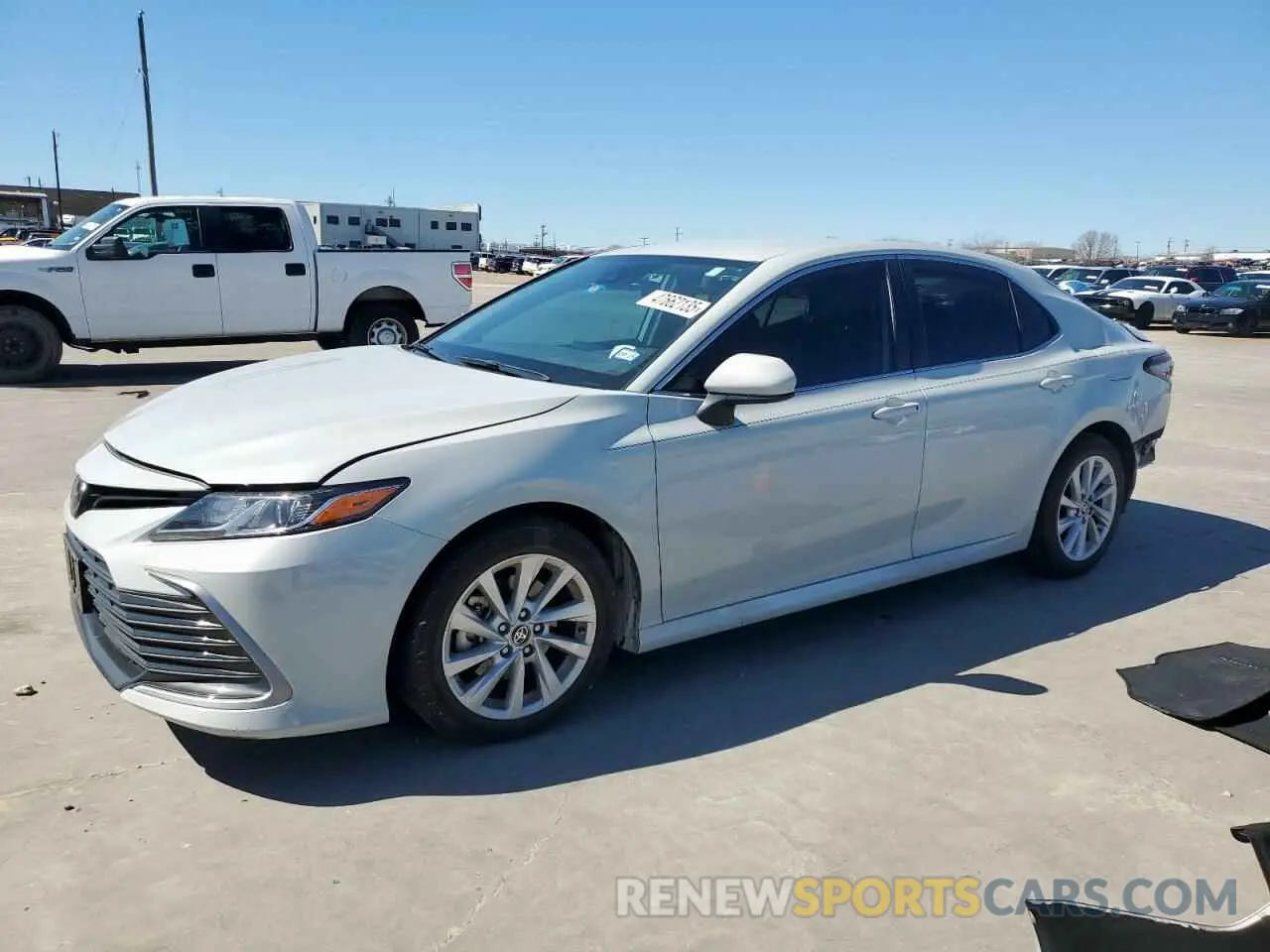 1 Photograph of a damaged car 4T1C11AK5NU062280 TOYOTA CAMRY 2022