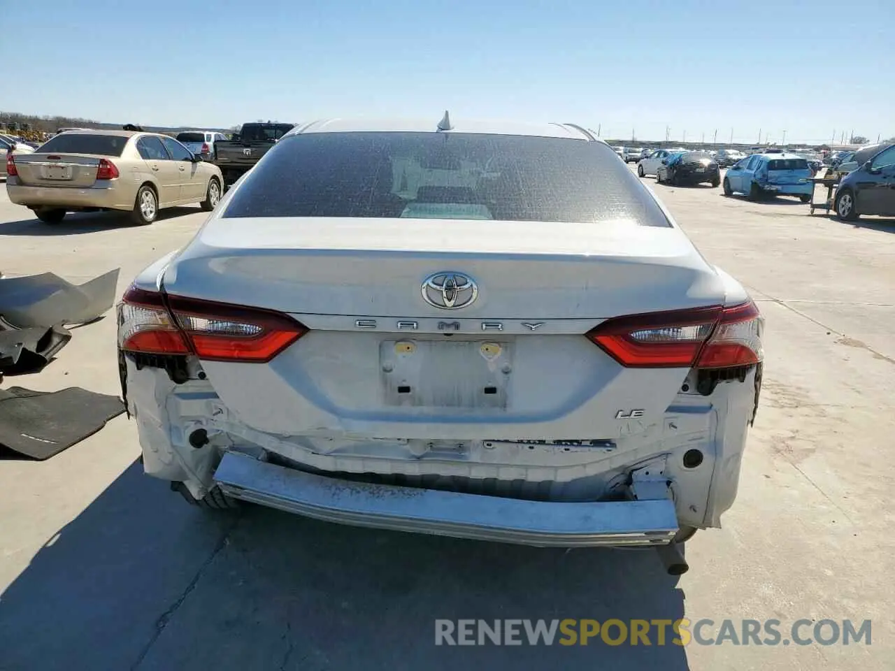 6 Photograph of a damaged car 4T1C11AK5NU062280 TOYOTA CAMRY 2022