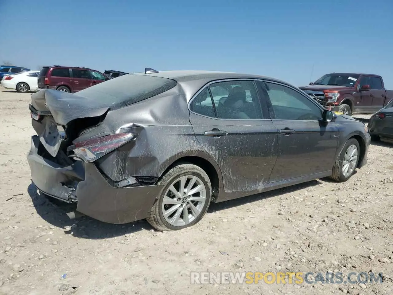 3 Photograph of a damaged car 4T1C11AK5NU073456 TOYOTA CAMRY 2022