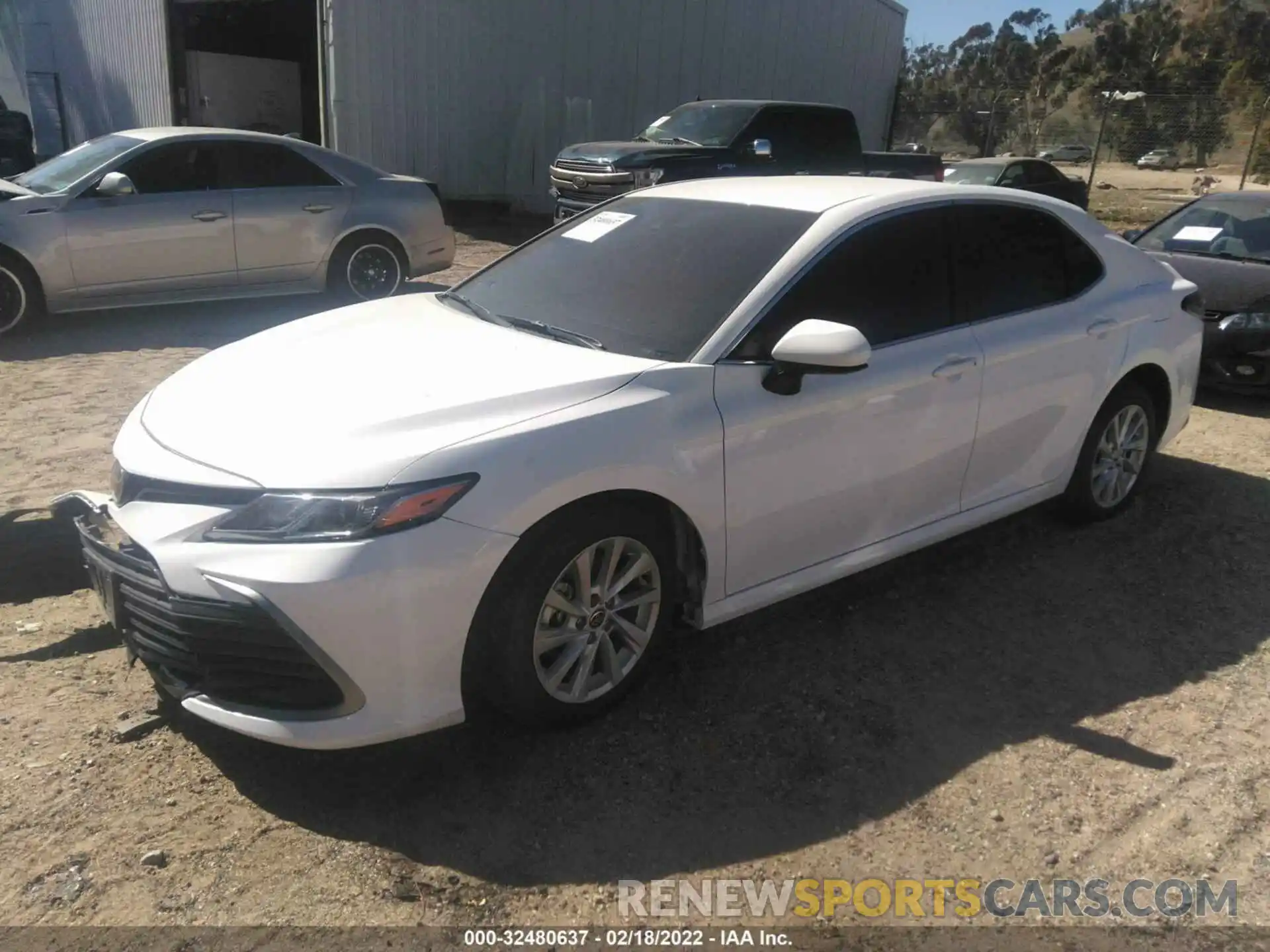 2 Photograph of a damaged car 4T1C11AK5NU633105 TOYOTA CAMRY 2022