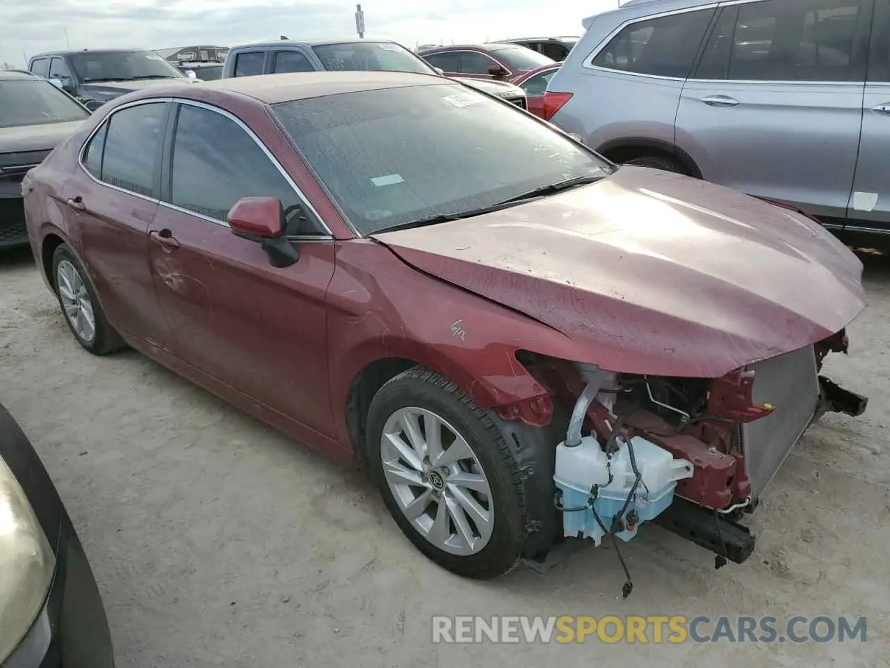 4 Photograph of a damaged car 4T1C11AK5NU646095 TOYOTA CAMRY 2022
