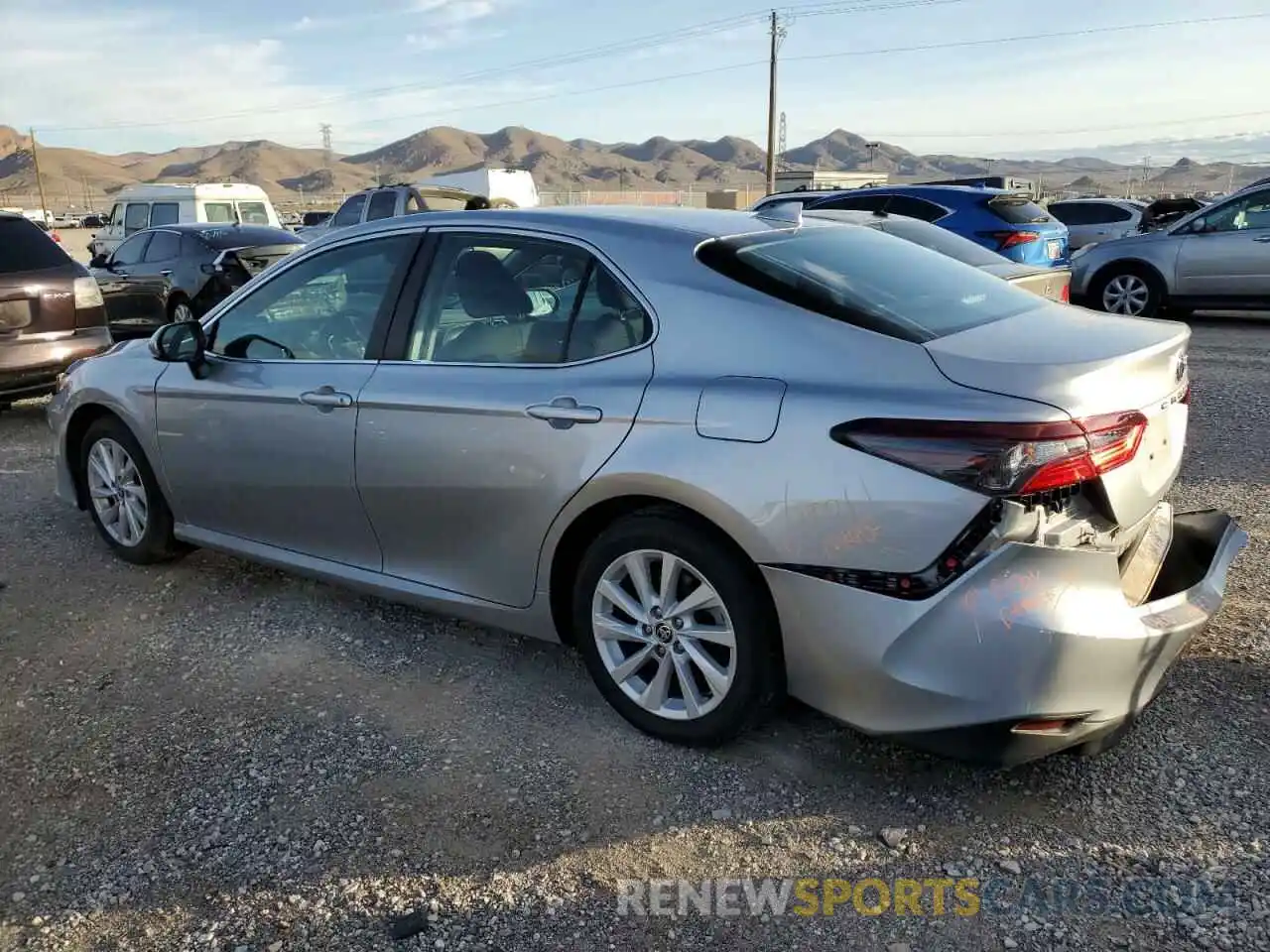 2 Photograph of a damaged car 4T1C11AK5NU673619 TOYOTA CAMRY 2022