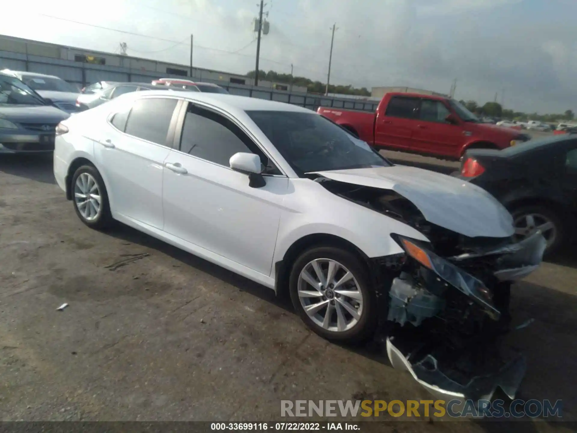 1 Photograph of a damaged car 4T1C11AK5NU690517 TOYOTA CAMRY 2022