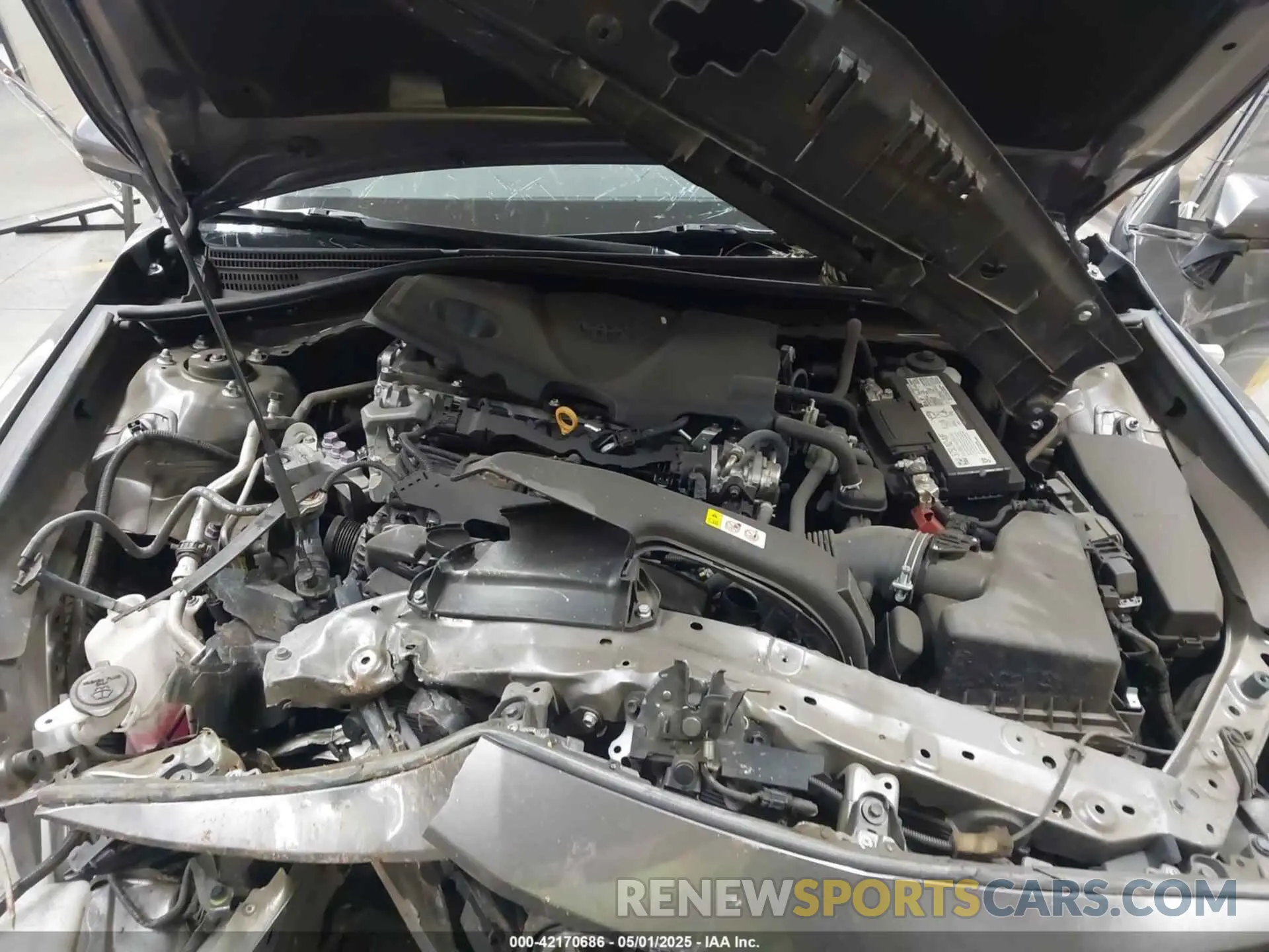 10 Photograph of a damaged car 4T1C11AK5NU692820 TOYOTA CAMRY 2022
