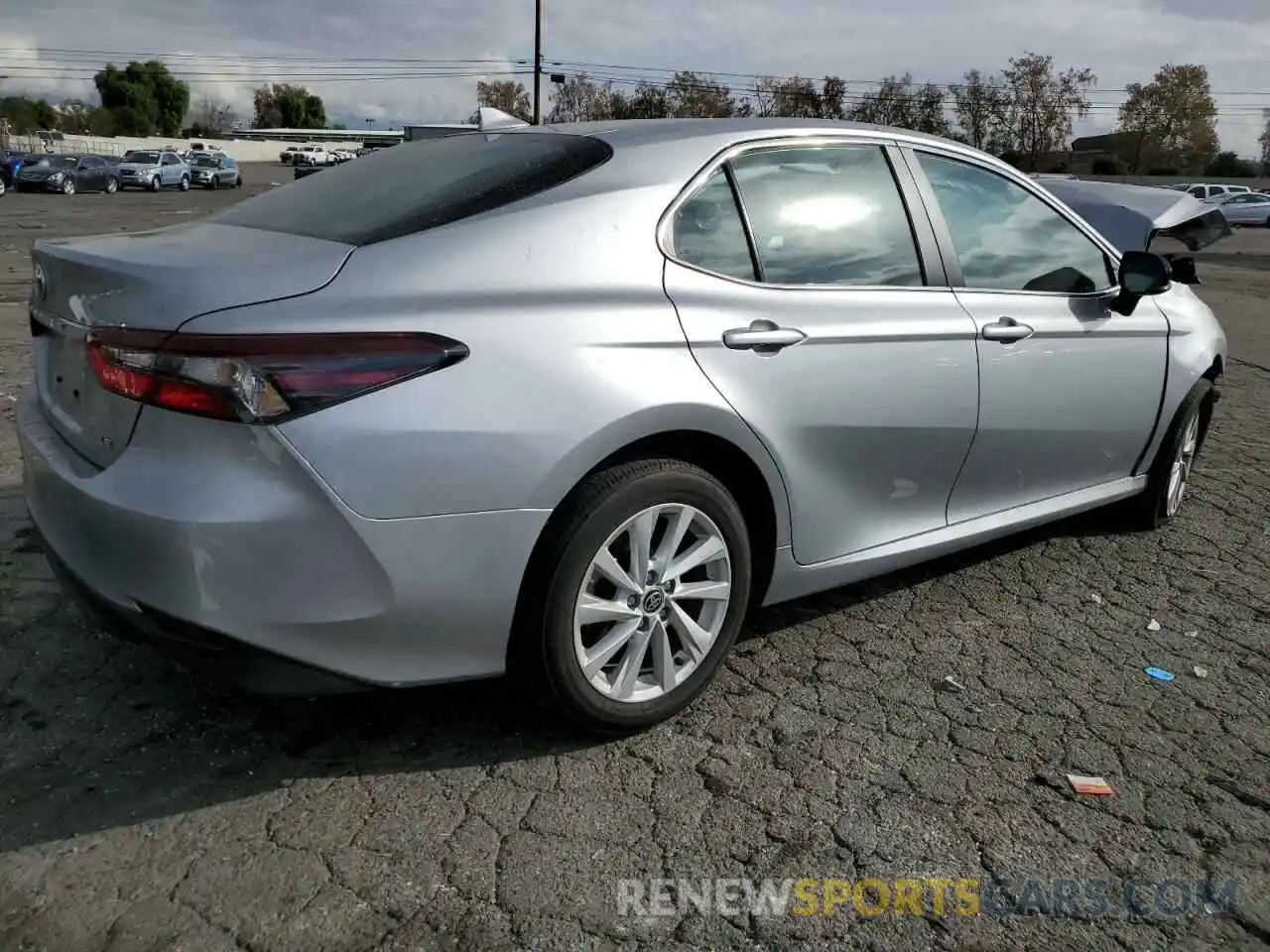 3 Photograph of a damaged car 4T1C11AK5NU711284 TOYOTA CAMRY 2022