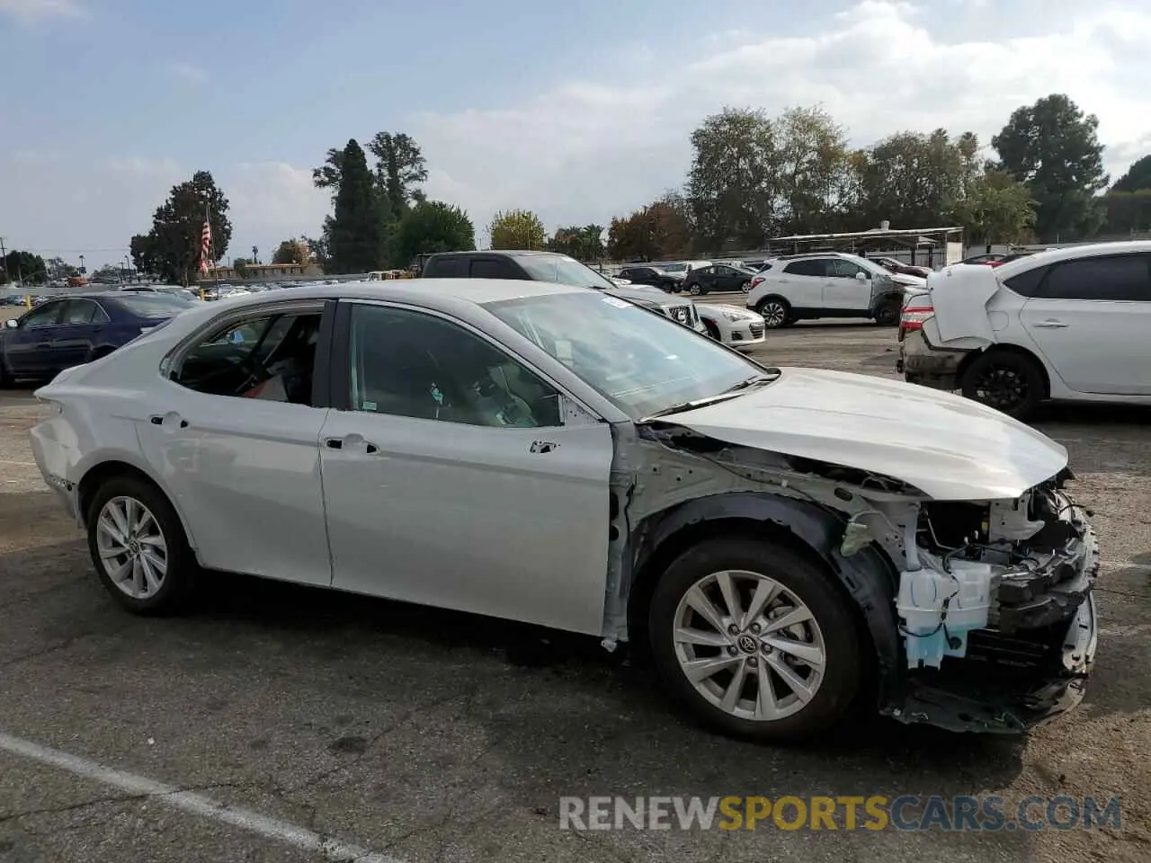 4 Photograph of a damaged car 4T1C11AK6NU048274 TOYOTA CAMRY 2022