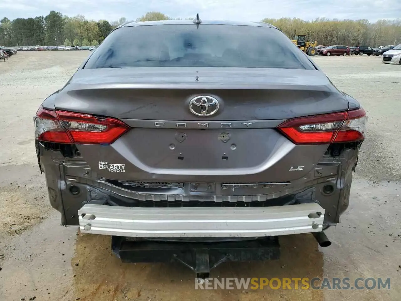 6 Photograph of a damaged car 4T1C11AK6NU634134 TOYOTA CAMRY 2022