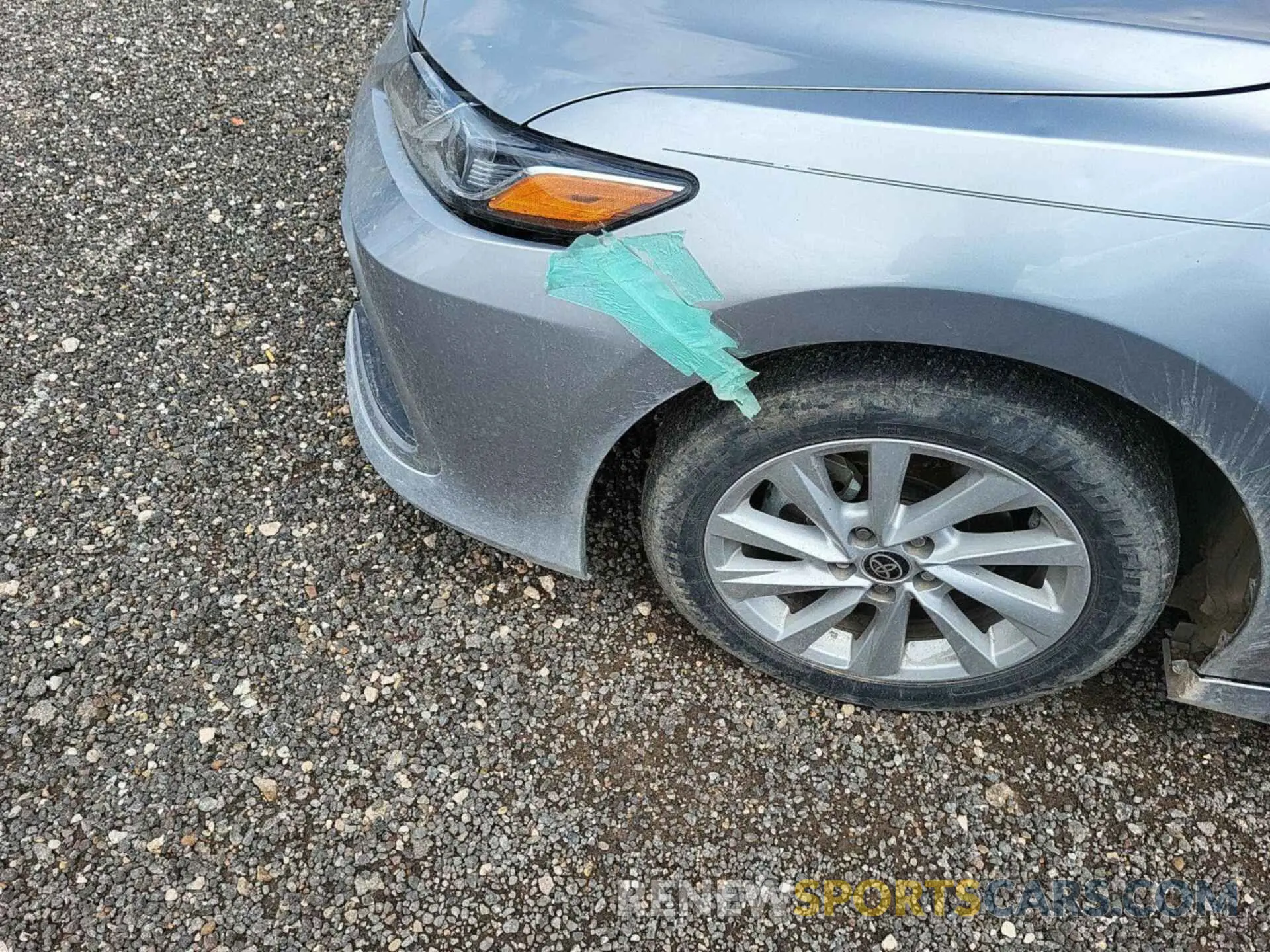 2 Photograph of a damaged car 4T1C11AK6NU635431 TOYOTA CAMRY 2022