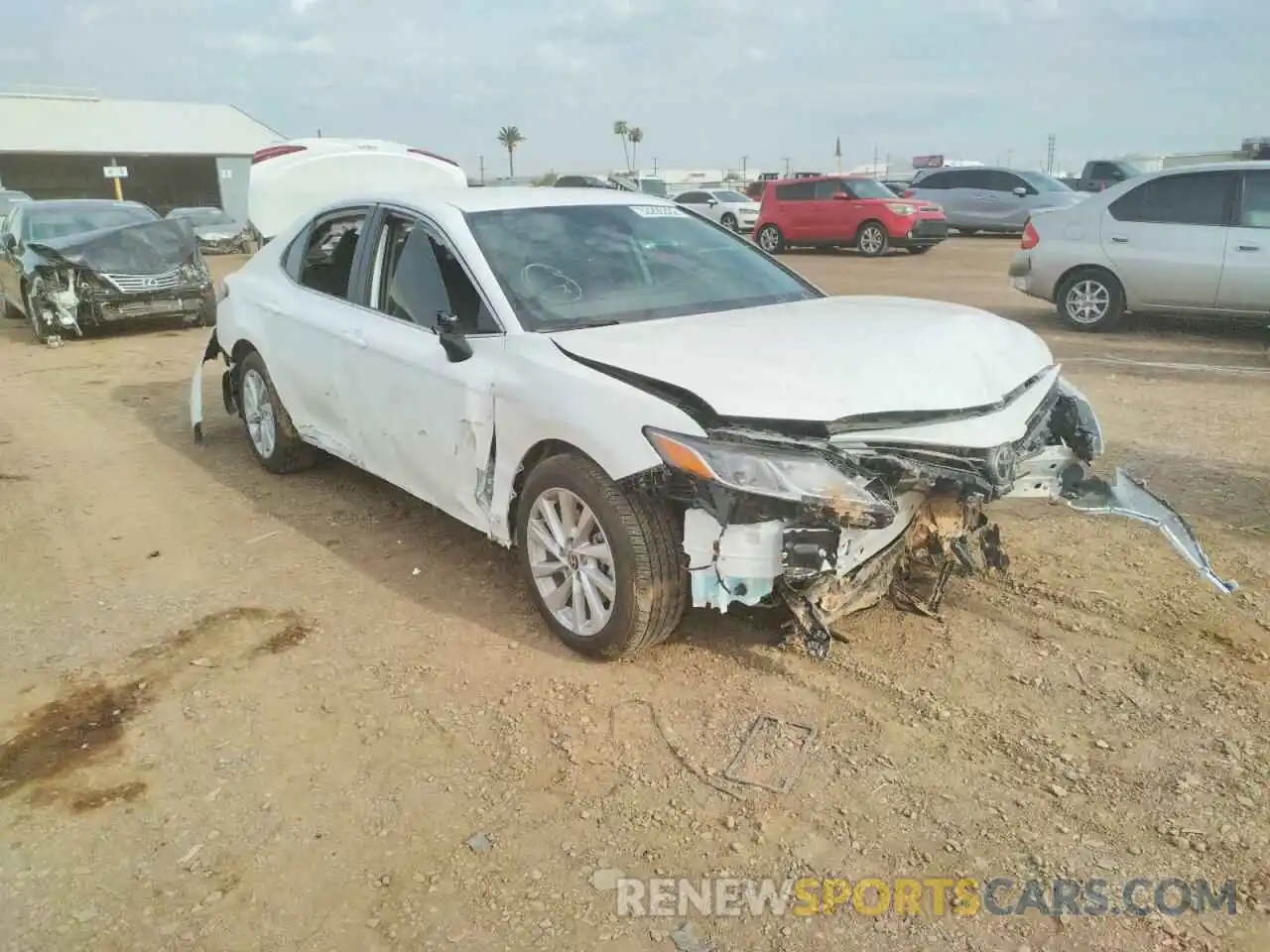 1 Photograph of a damaged car 4T1C11AK6NU639740 TOYOTA CAMRY 2022