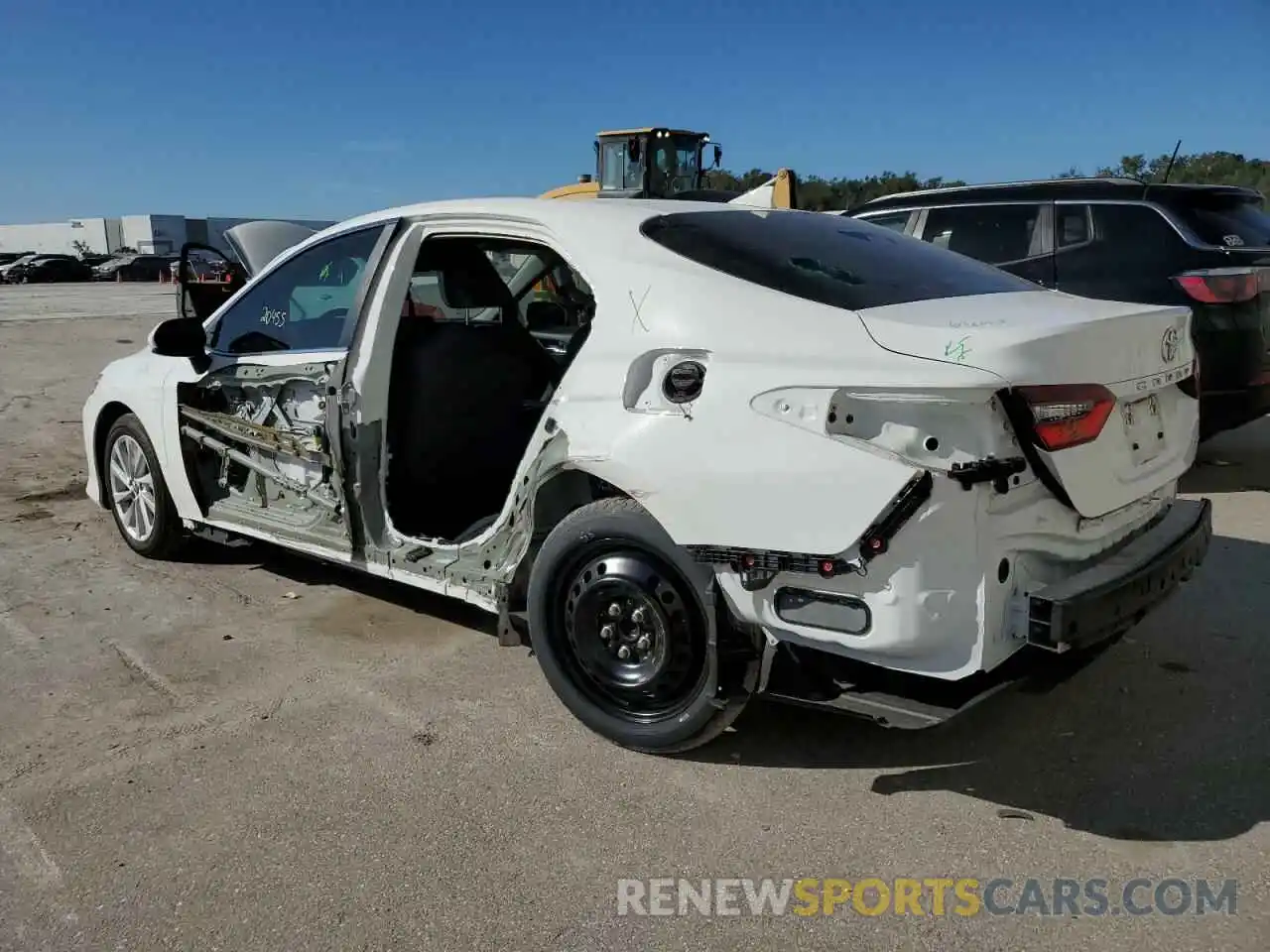 2 Photograph of a damaged car 4T1C11AK6NU669062 TOYOTA CAMRY 2022