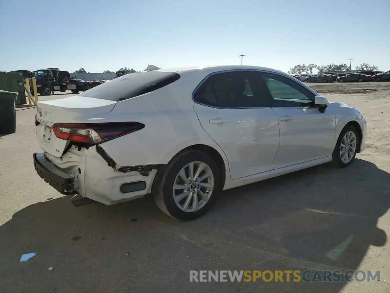 3 Photograph of a damaged car 4T1C11AK6NU669062 TOYOTA CAMRY 2022