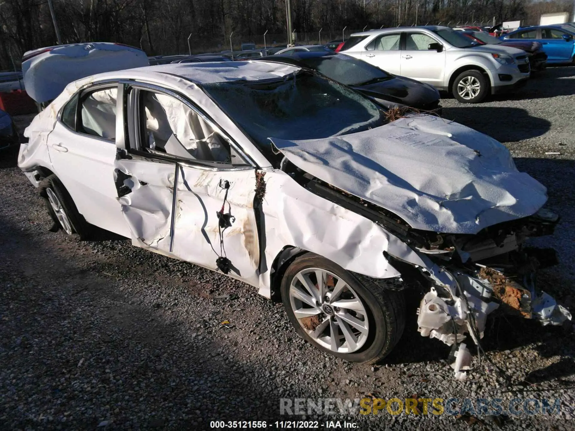 1 Photograph of a damaged car 4T1C11AK6NU669403 TOYOTA CAMRY 2022