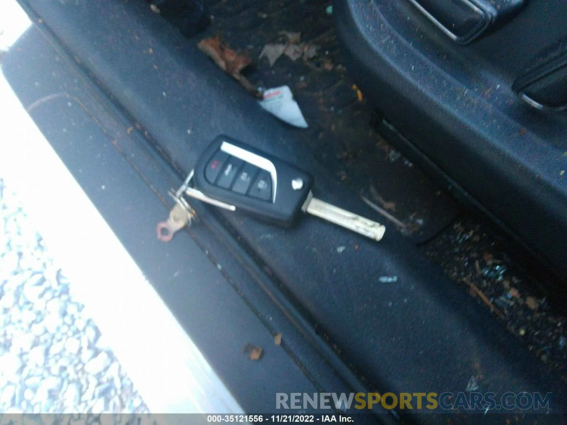 11 Photograph of a damaged car 4T1C11AK6NU669403 TOYOTA CAMRY 2022