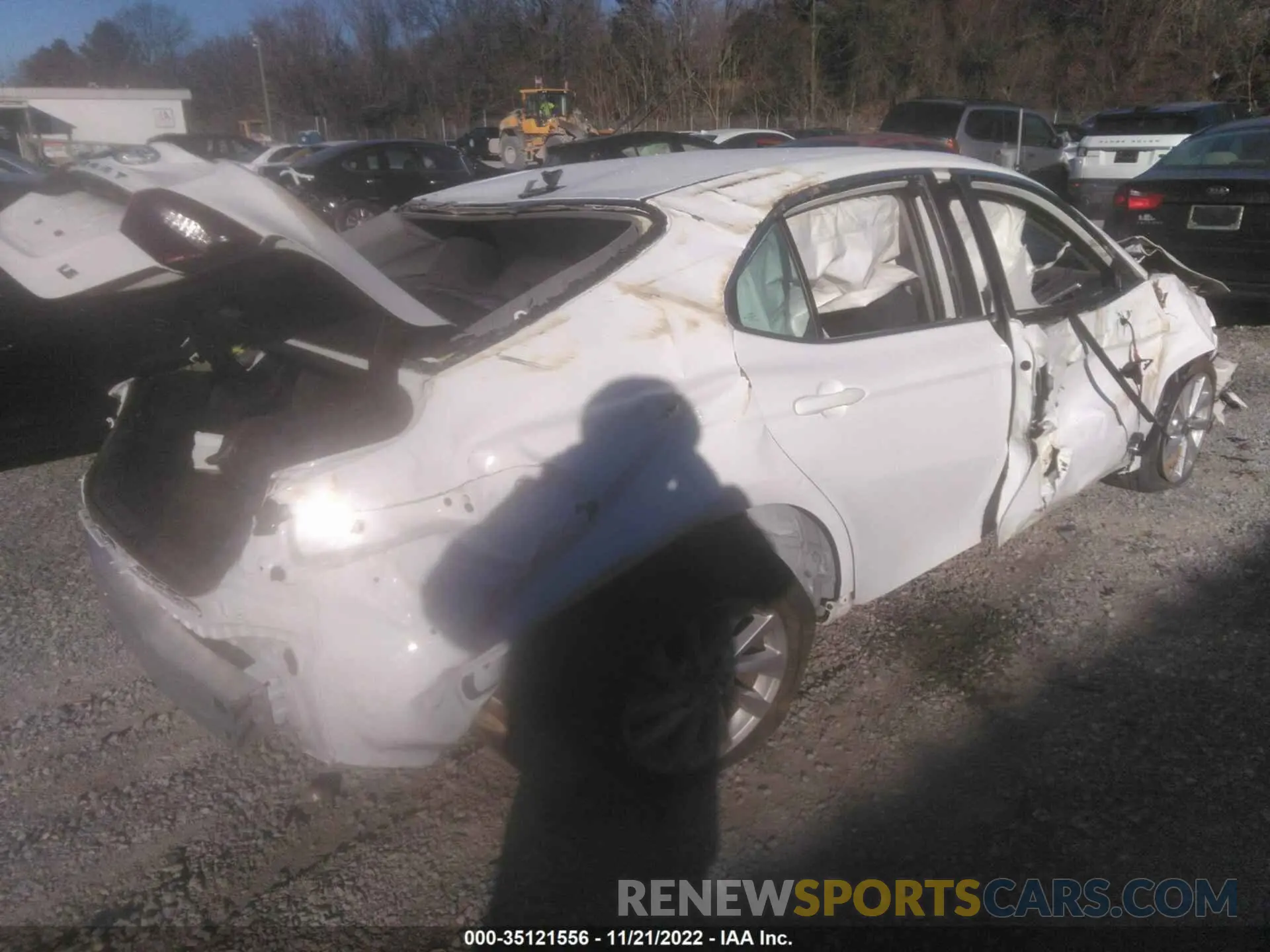 4 Photograph of a damaged car 4T1C11AK6NU669403 TOYOTA CAMRY 2022
