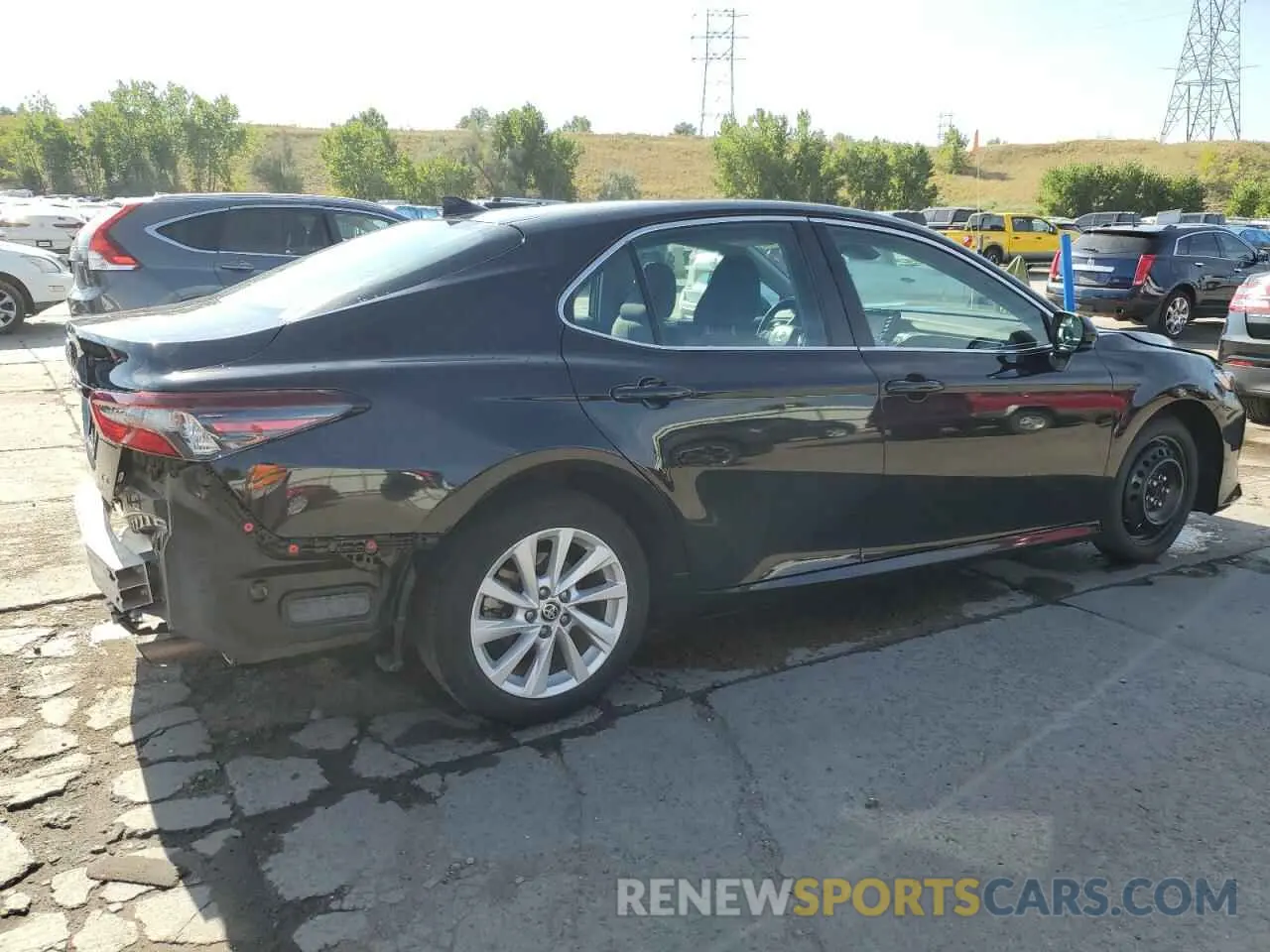 3 Photograph of a damaged car 4T1C11AK6NU672771 TOYOTA CAMRY 2022