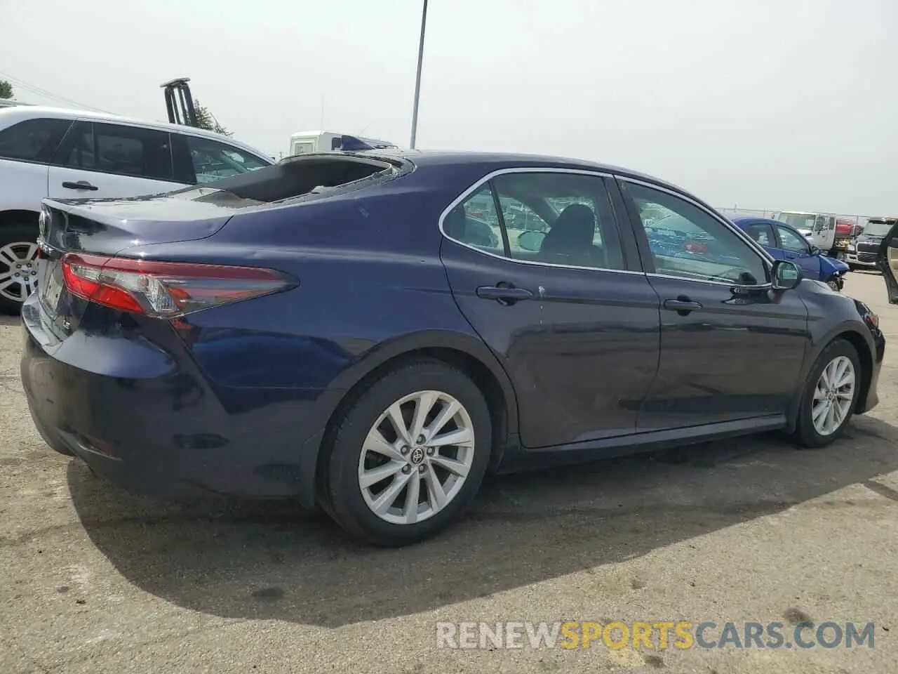3 Photograph of a damaged car 4T1C11AK6NU674178 TOYOTA CAMRY 2022