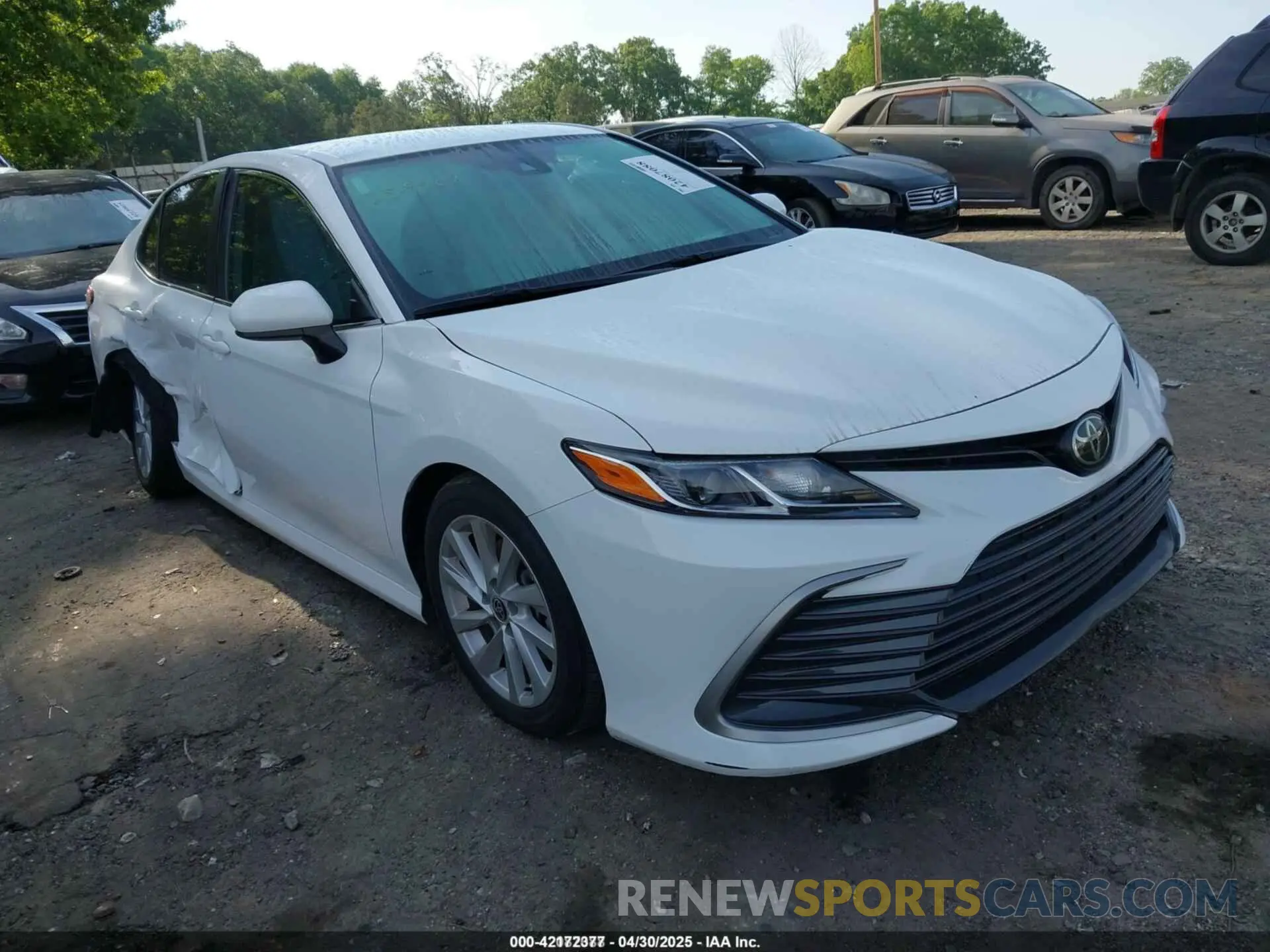 1 Photograph of a damaged car 4T1C11AK6NU674200 TOYOTA CAMRY 2022