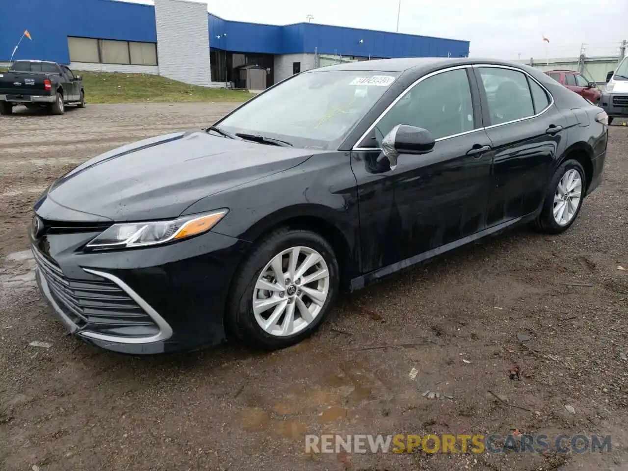 1 Photograph of a damaged car 4T1C11AK6NU683592 TOYOTA CAMRY 2022