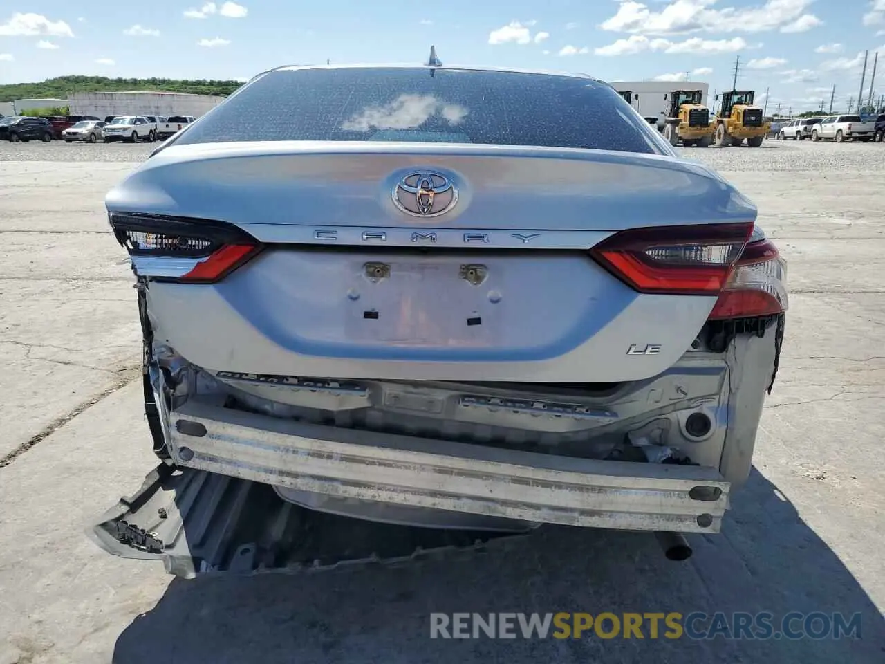 6 Photograph of a damaged car 4T1C11AK6NU692633 TOYOTA CAMRY 2022