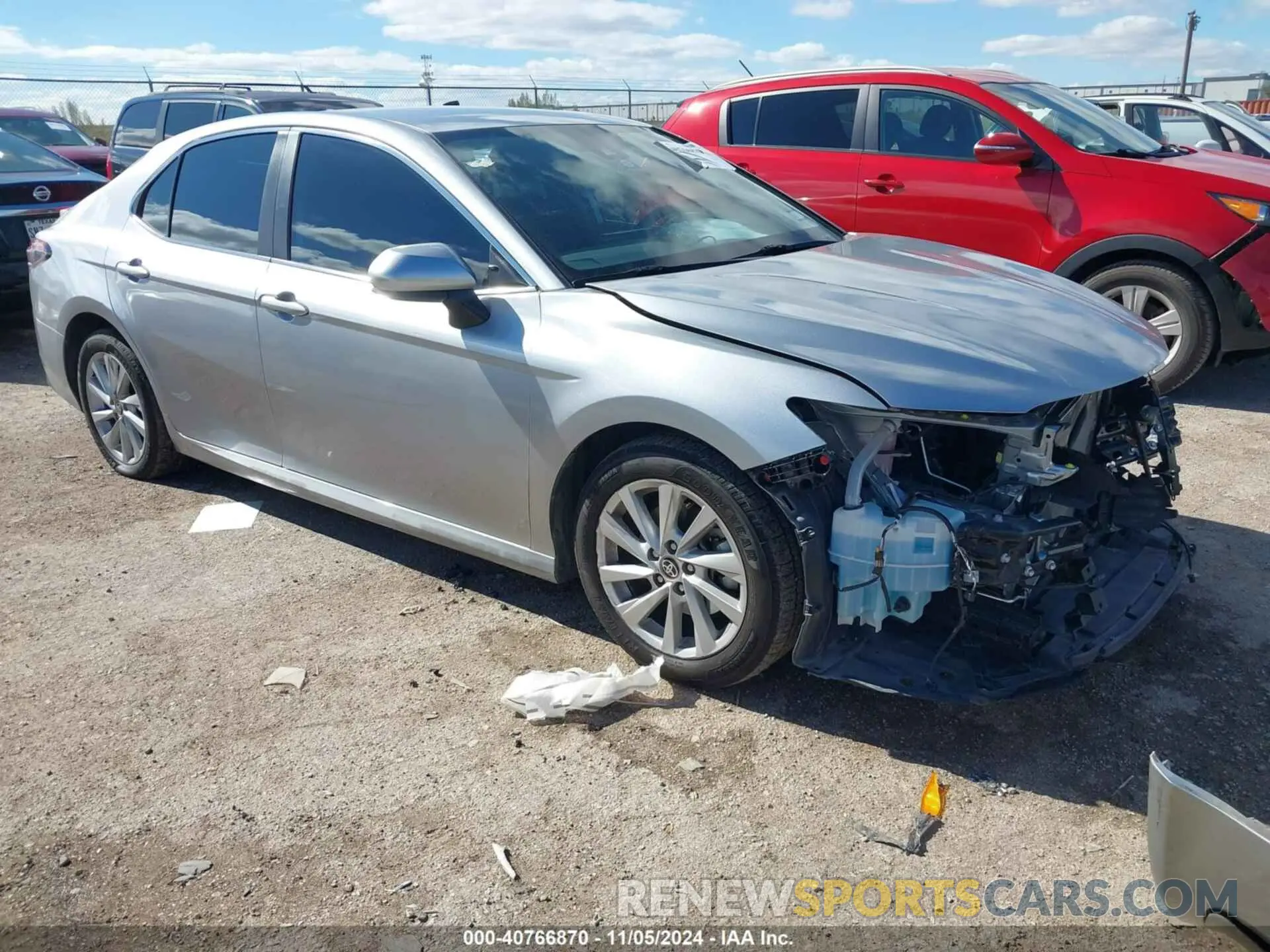 1 Photograph of a damaged car 4T1C11AK6NU696181 TOYOTA CAMRY 2022